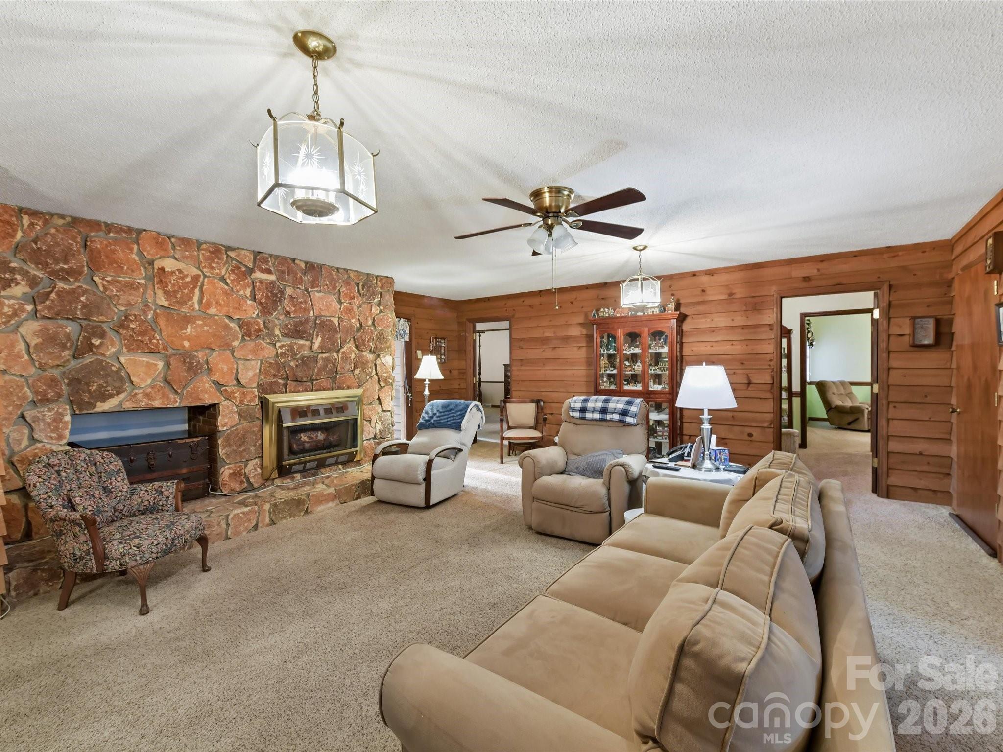 10803 Chestnut Hill Drive