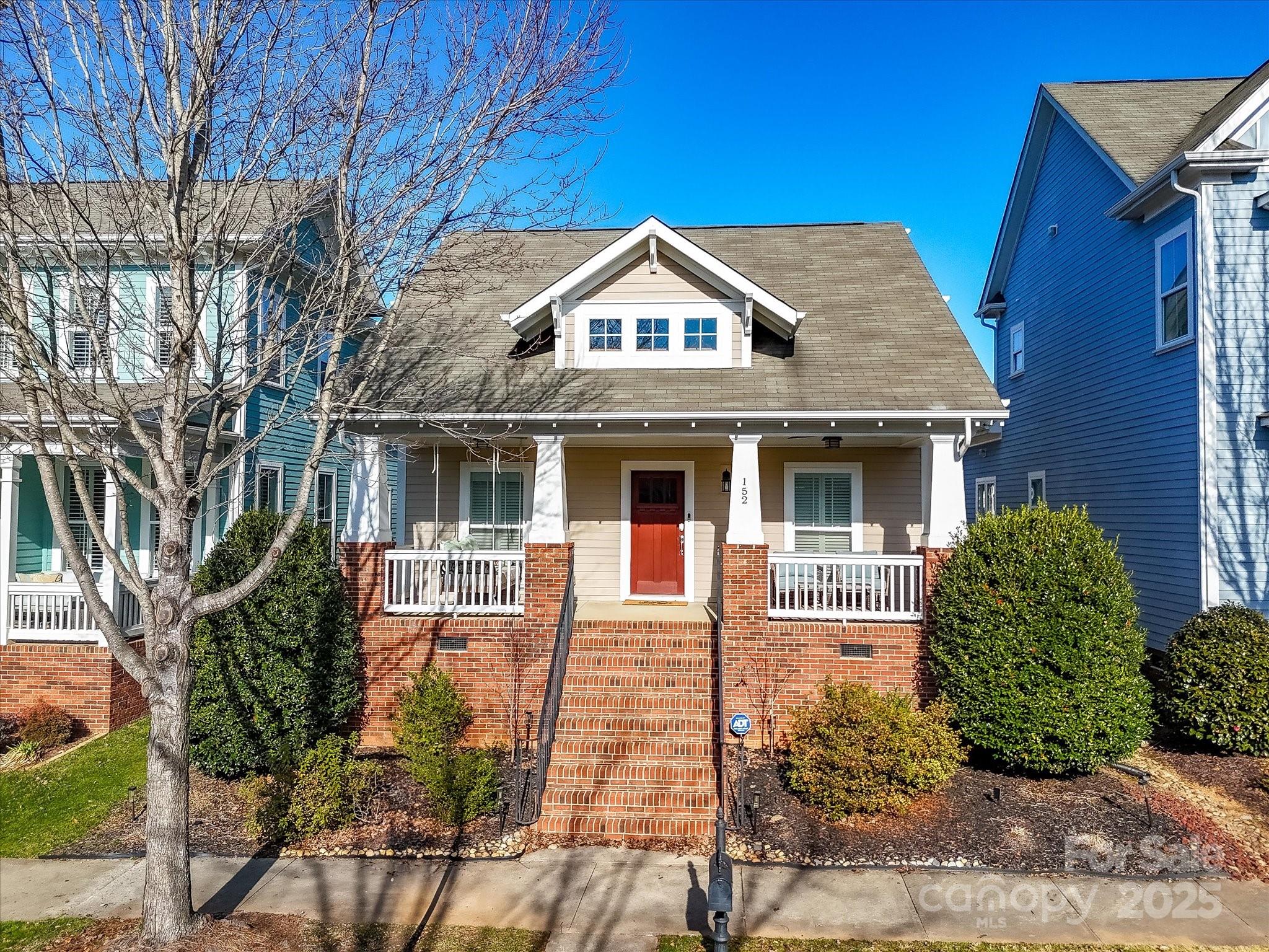 152 Lavender Bloom Loop