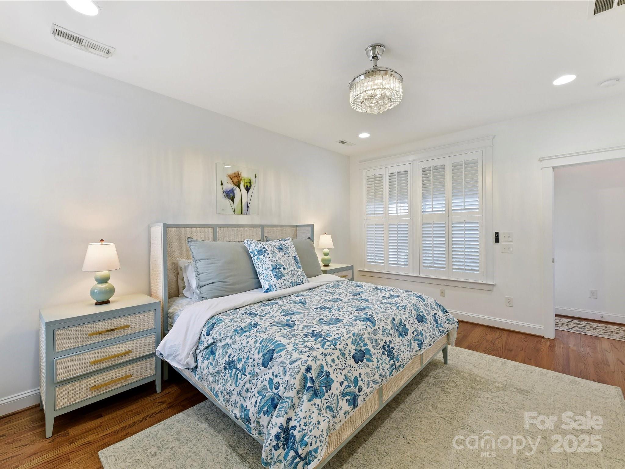 152 Lavender Bloom Loop