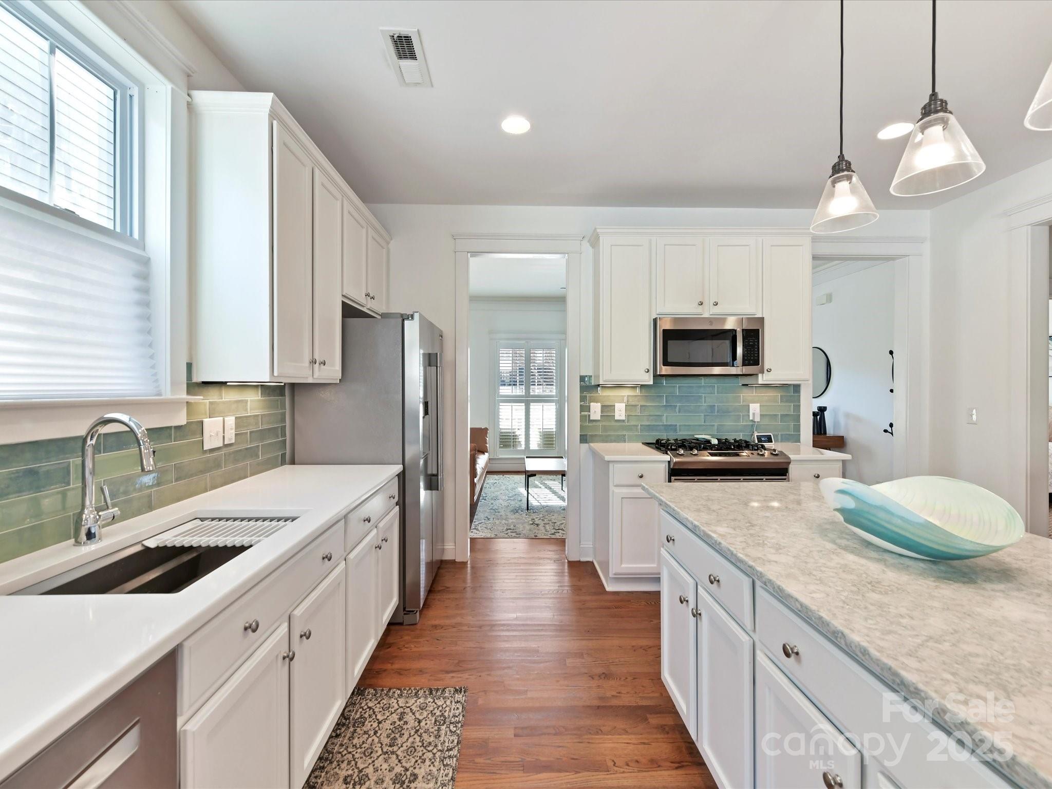 152 Lavender Bloom Loop