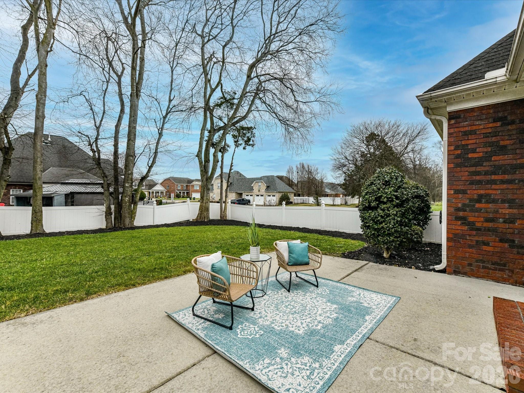 702 King Fredrick Lane SW