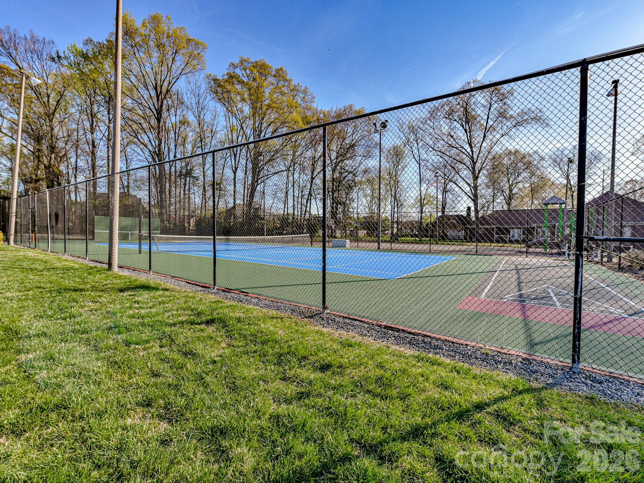 702 King Fredrick Lane SW