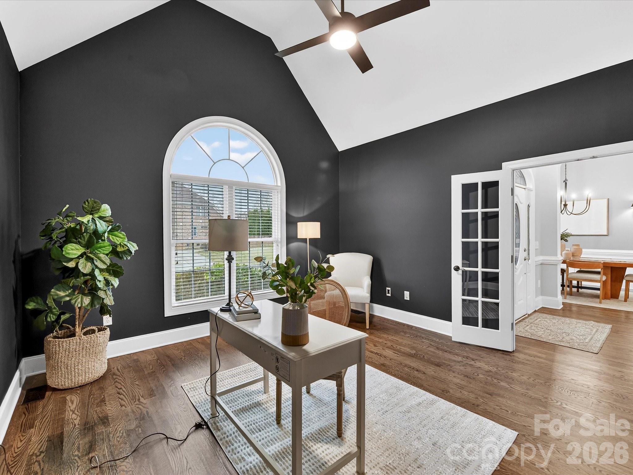 702 King Fredrick Lane SW