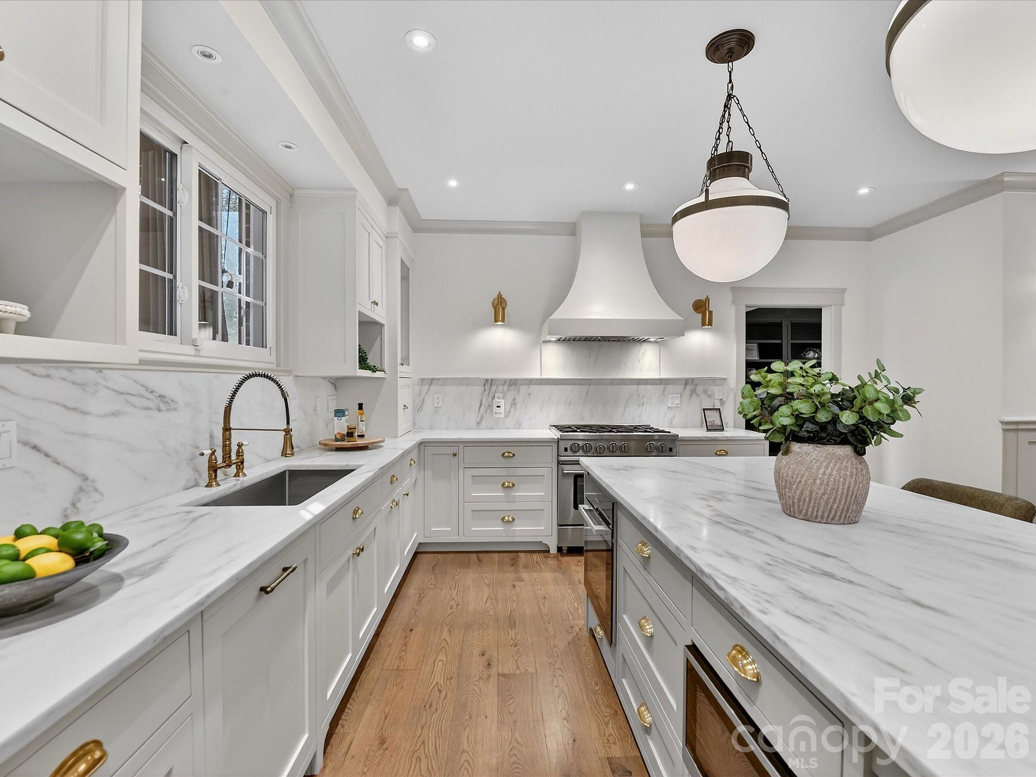 11912 Breezy Trail Lane