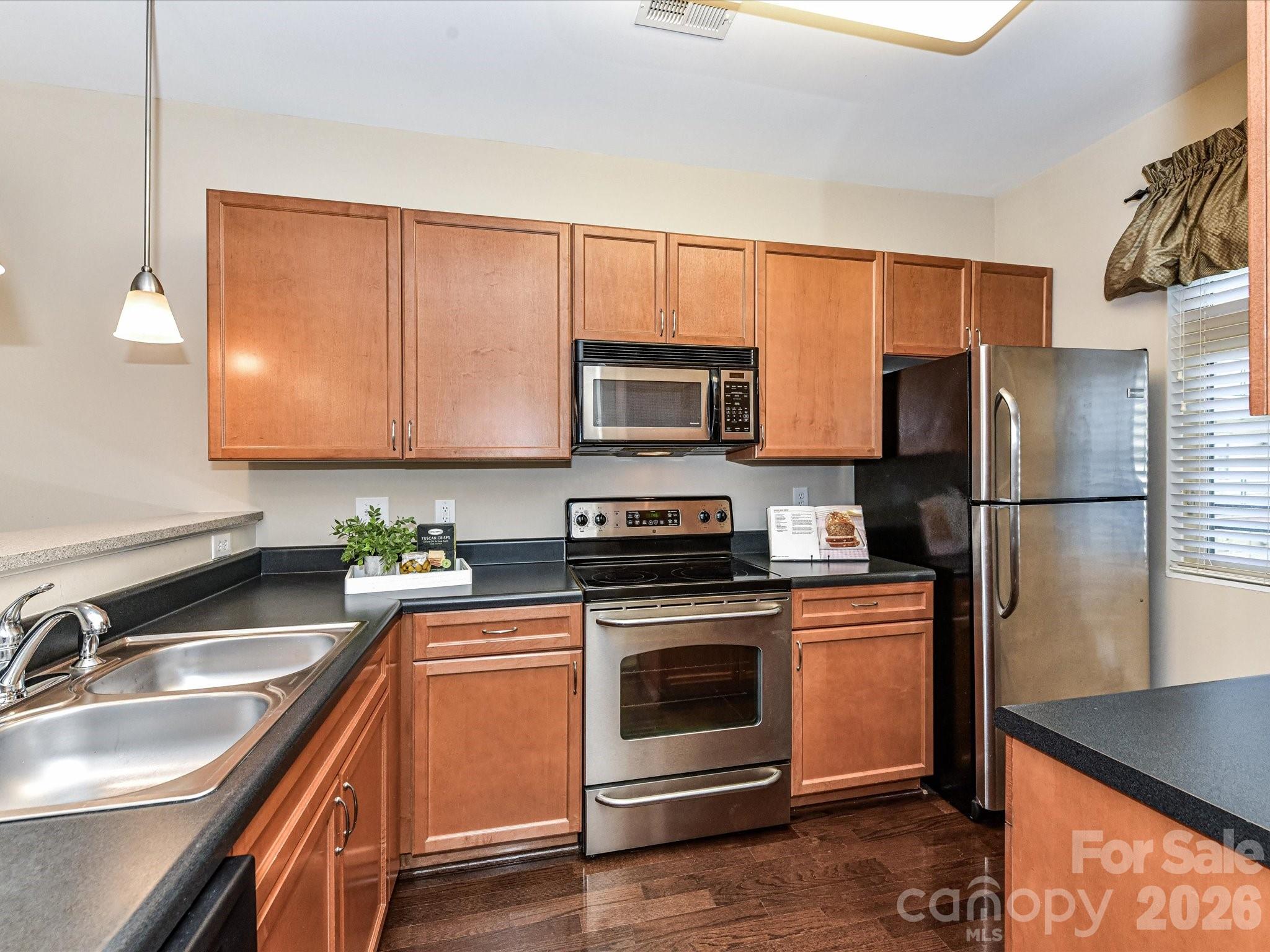1101 W 1st Street Unit: 302
