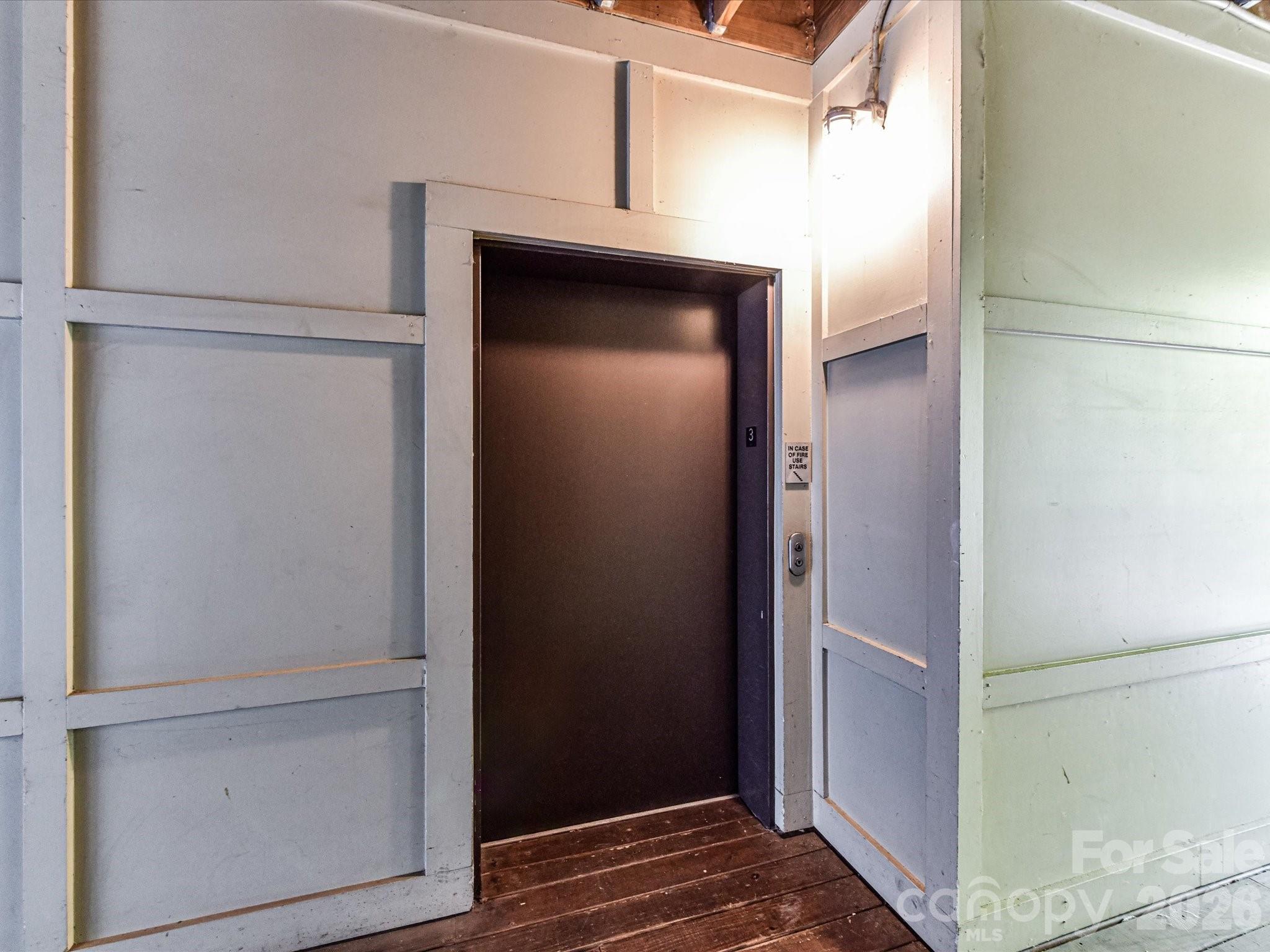 1101 W 1st Street Unit: 302