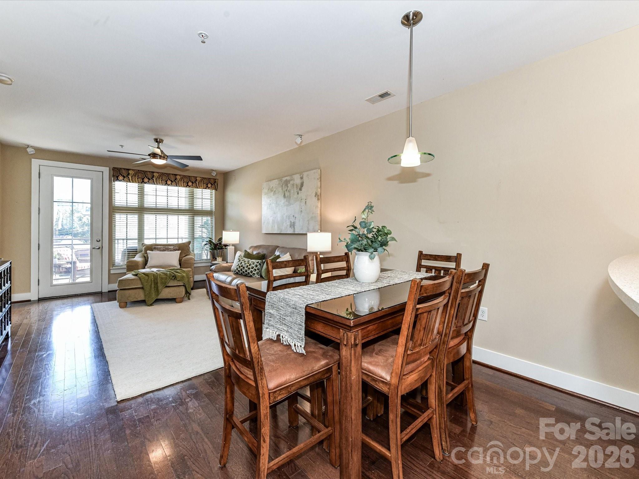 1101 W 1st Street Unit: 302