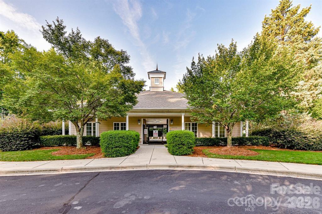 17526 Harbor Walk Drive