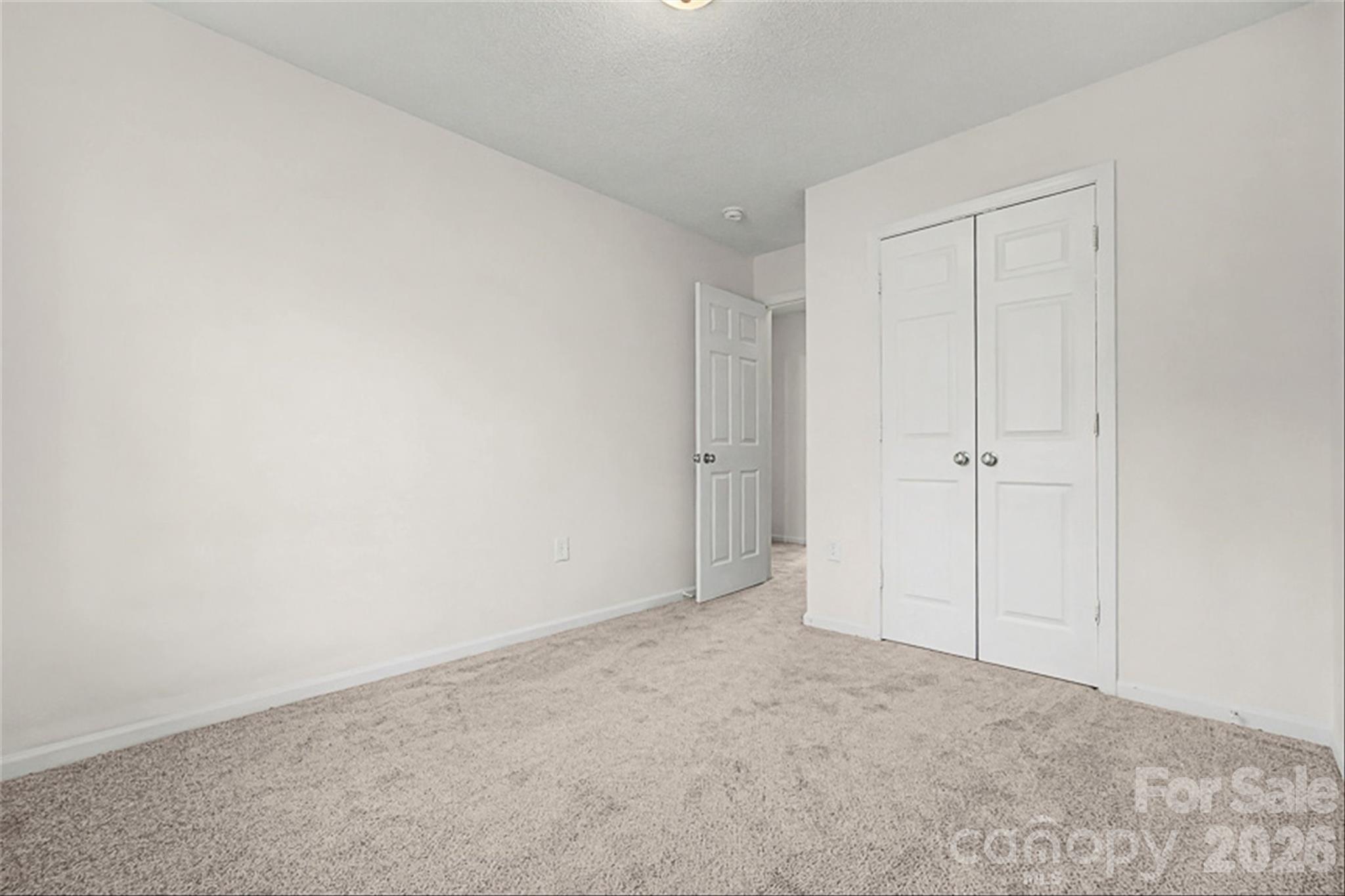 2405 Smugglers Court