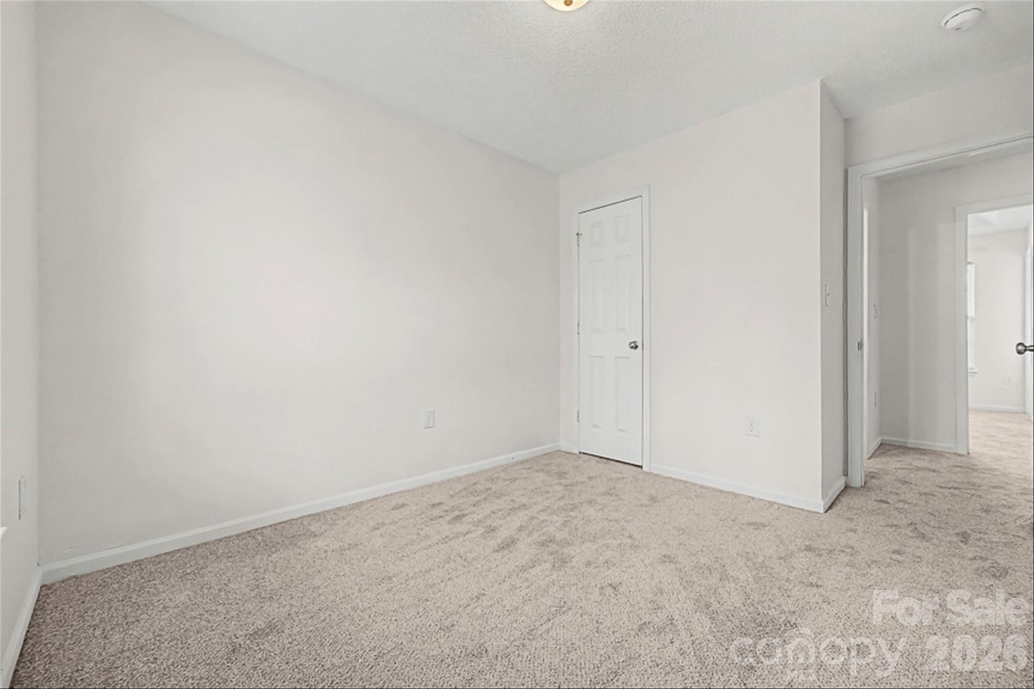 2405 Smugglers Court