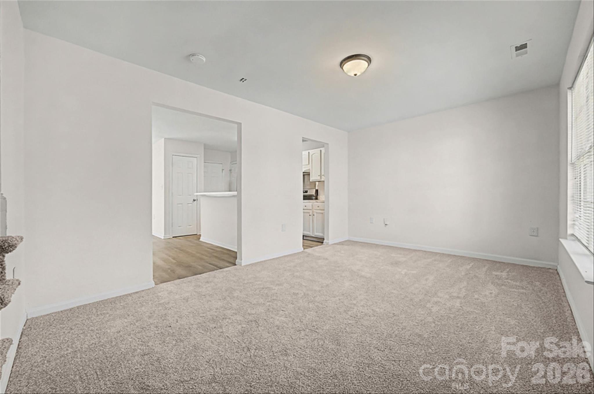 2405 Smugglers Court