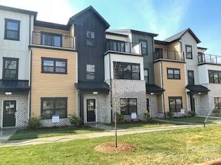 732 Falling Oak Alley