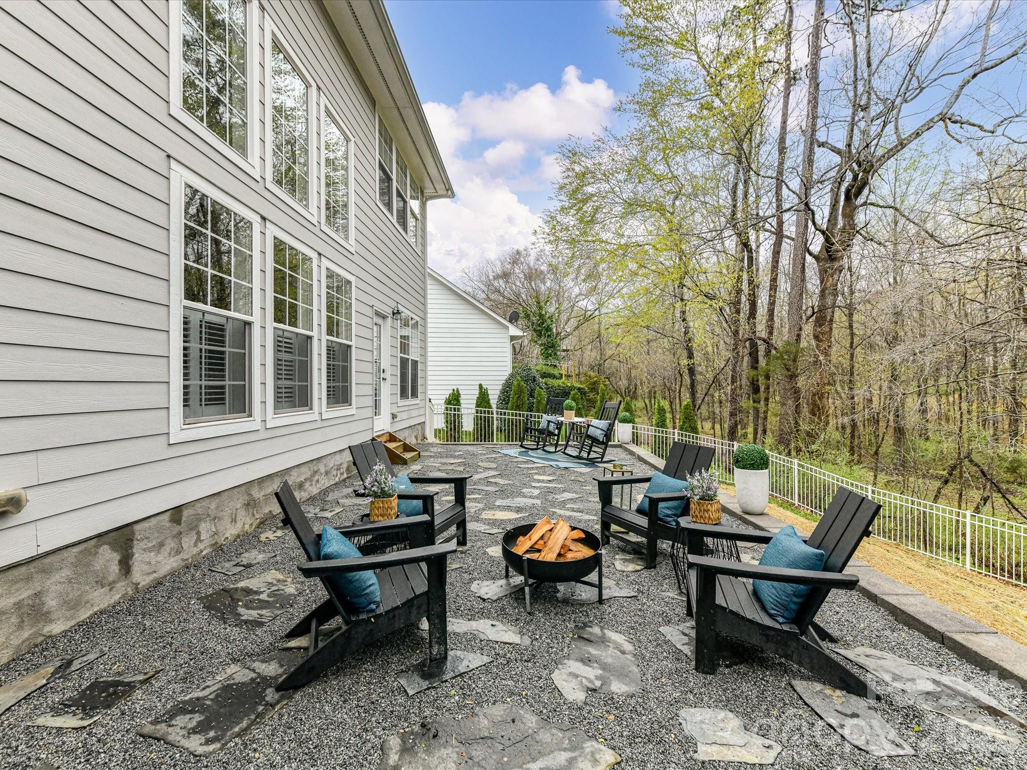 8735 Westmoreland Lake Drive