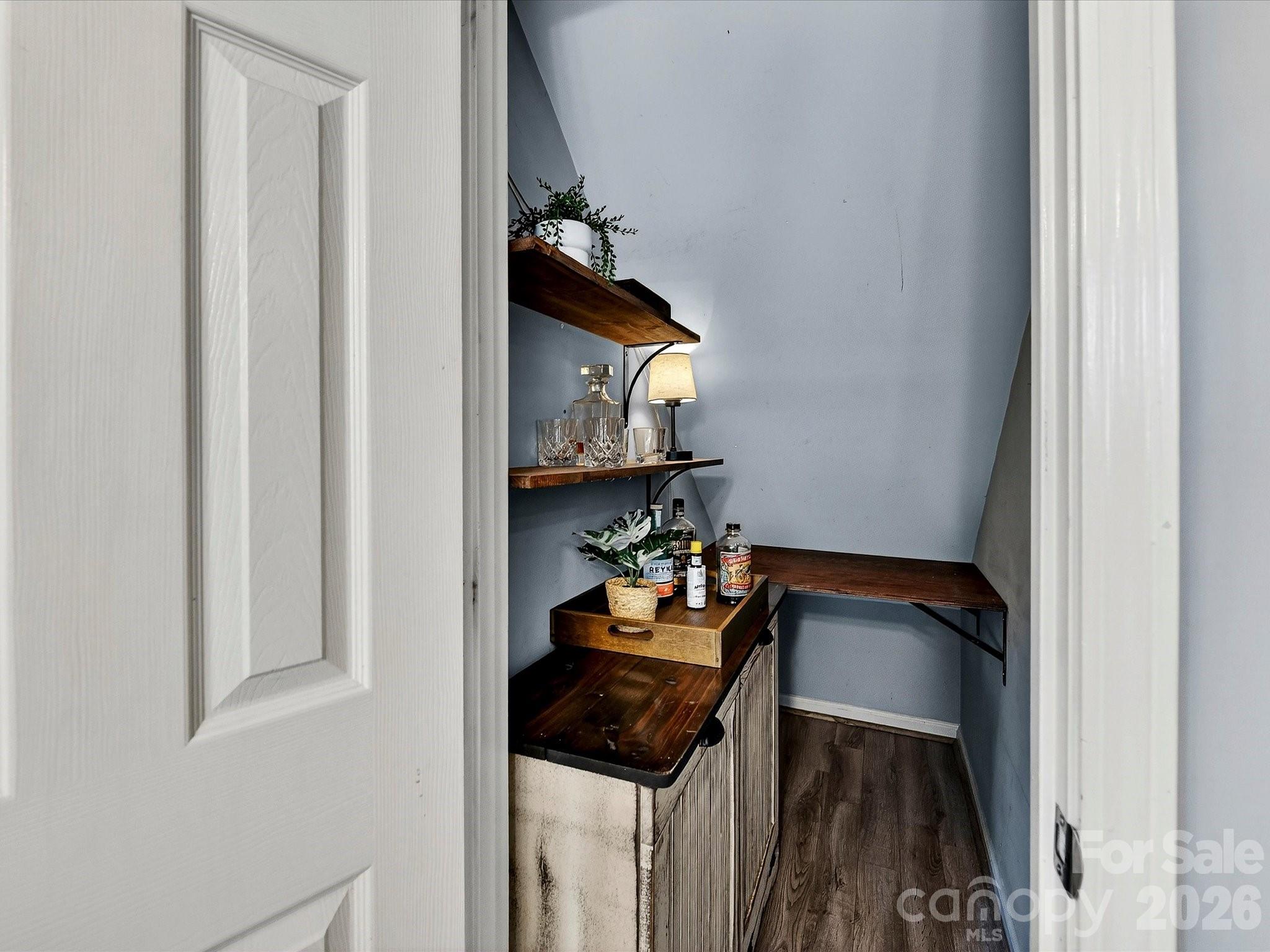 2795 Cold Springs Road