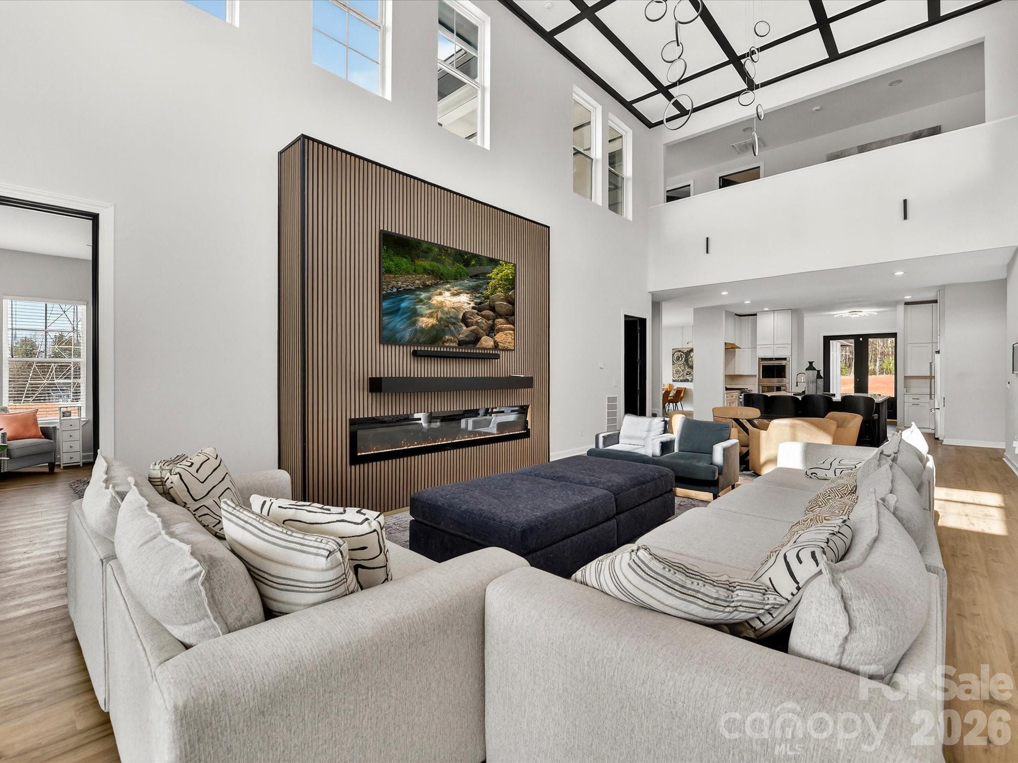 4987 Wildlife Lane