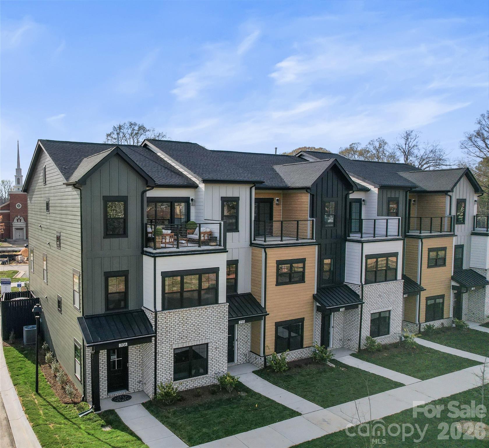 516 Mystic Park Alley Unit: 3