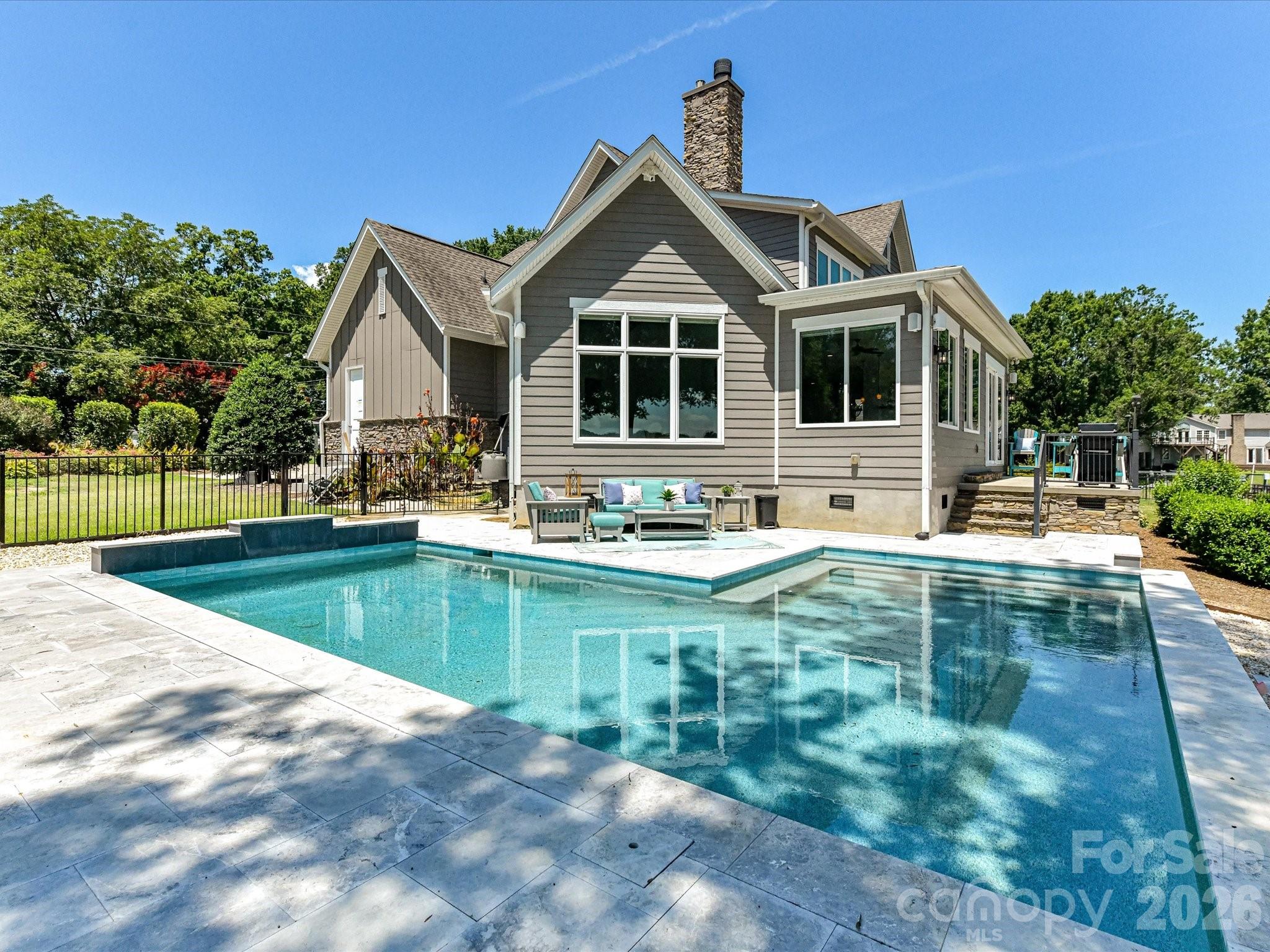 18014 Whispering Oaks Drive