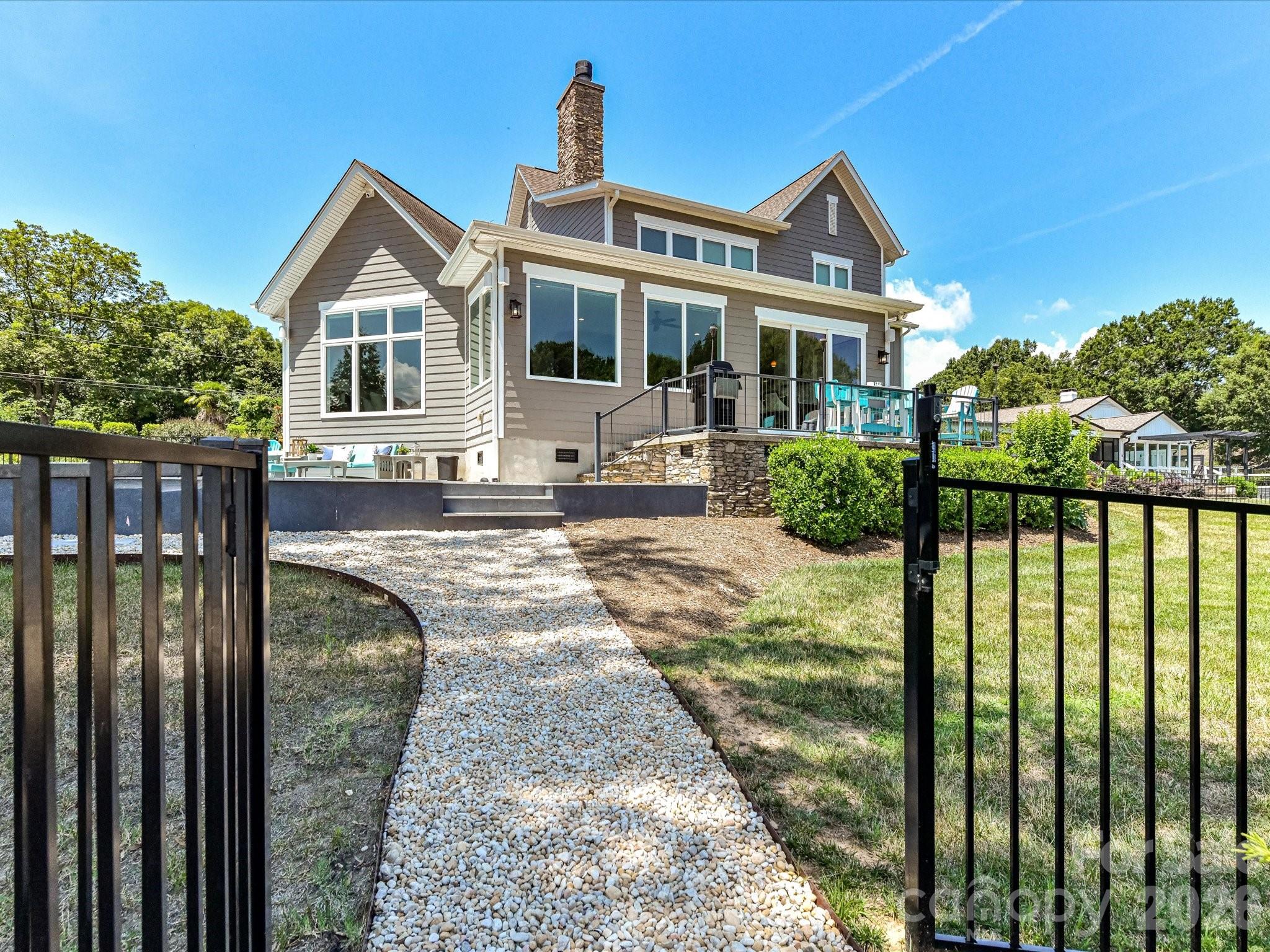 18014 Whispering Oaks Drive
