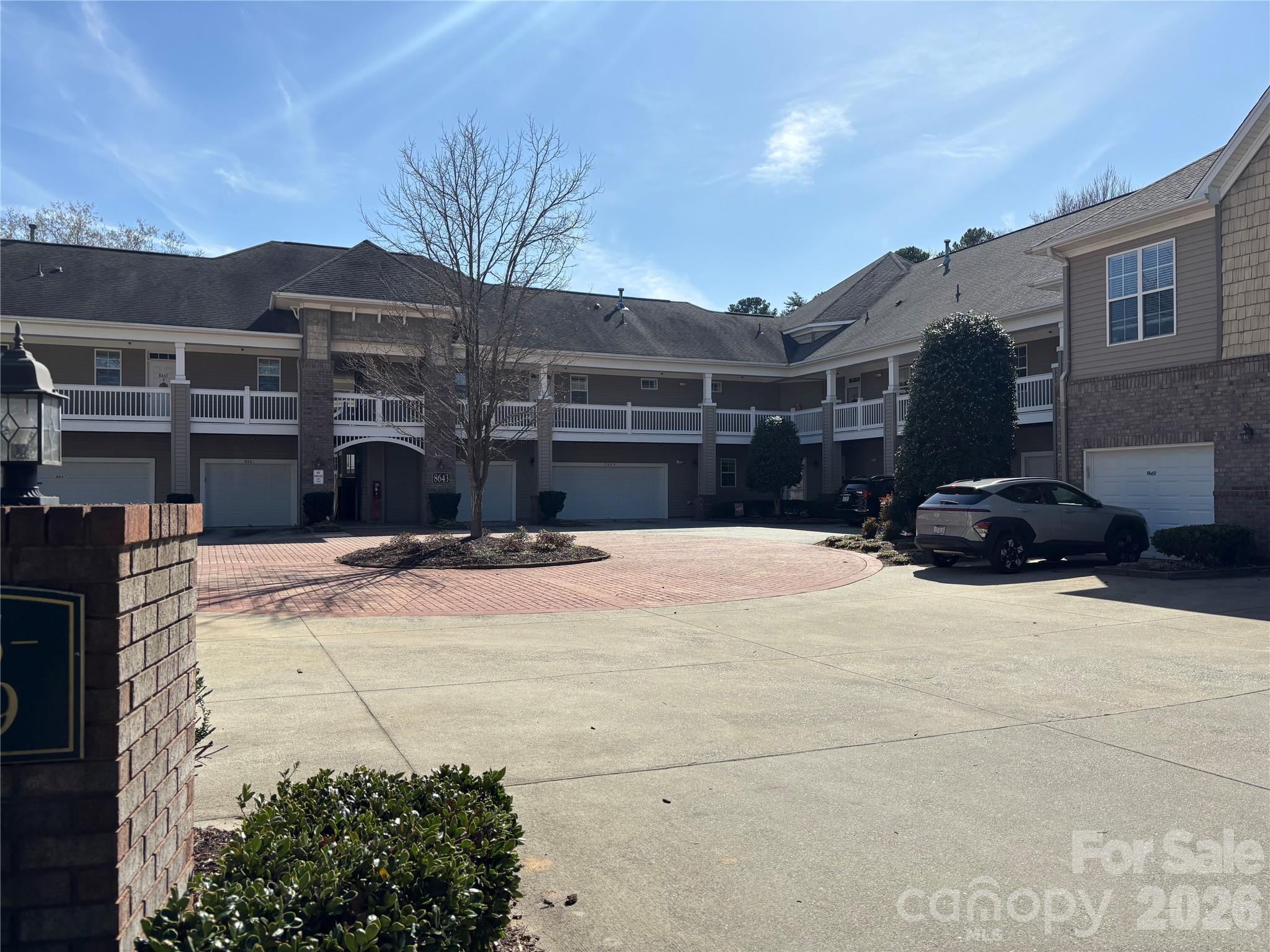 8665 Edinburgh Square Drive