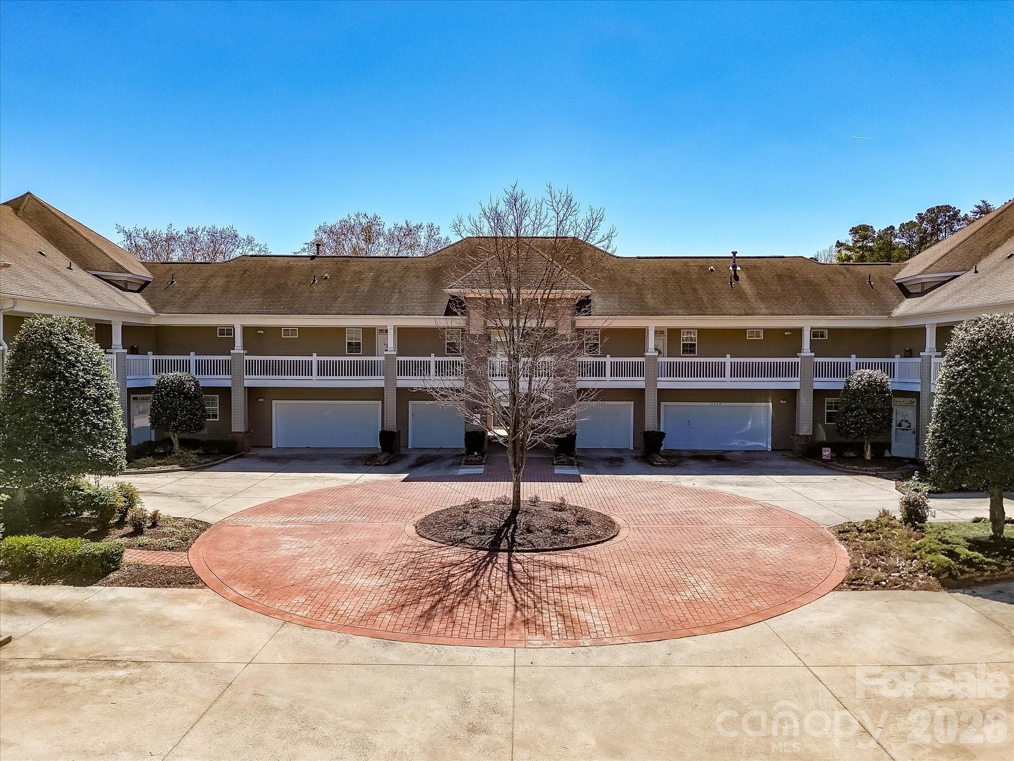 8665 Edinburgh Square Drive