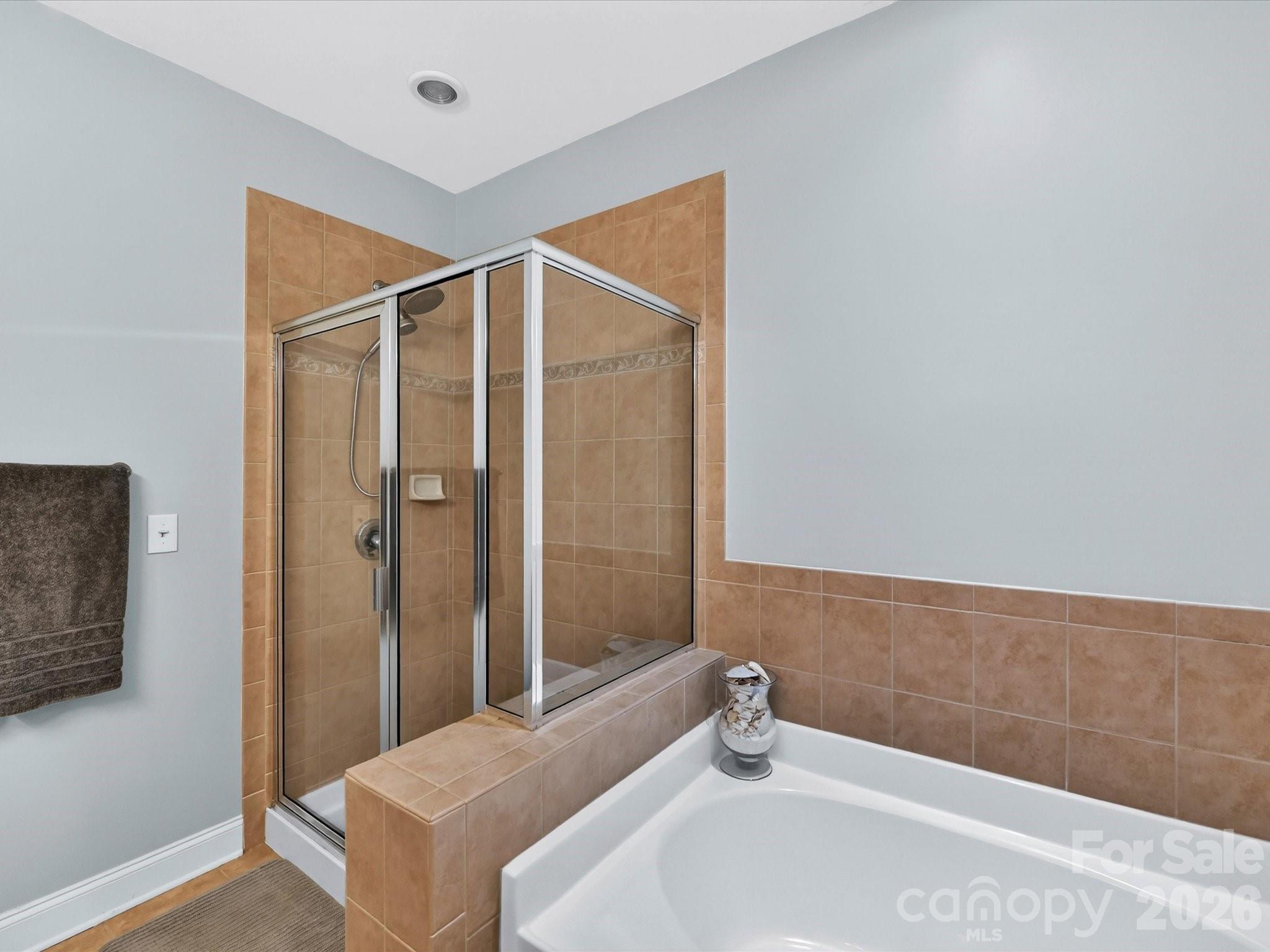 8665 Edinburgh Square Drive