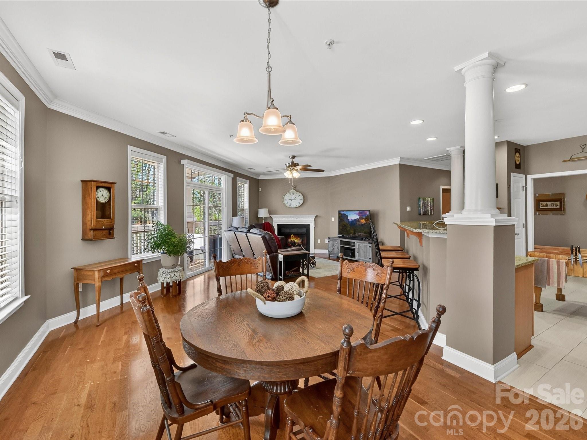 8665 Edinburgh Square Drive