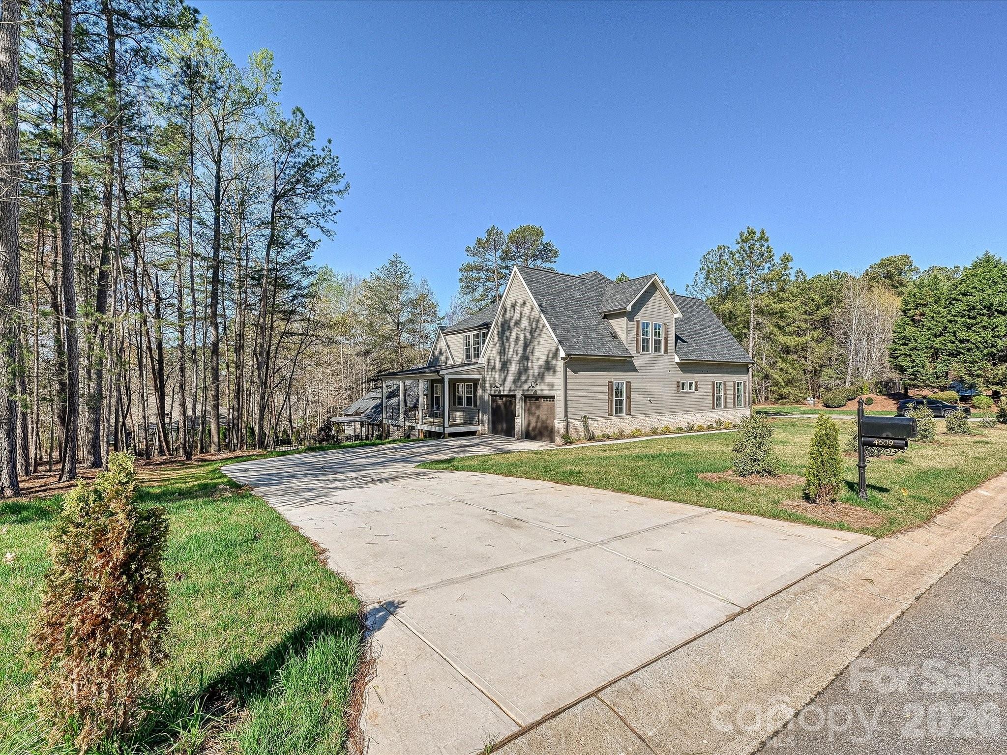 4609 Firethorn Court