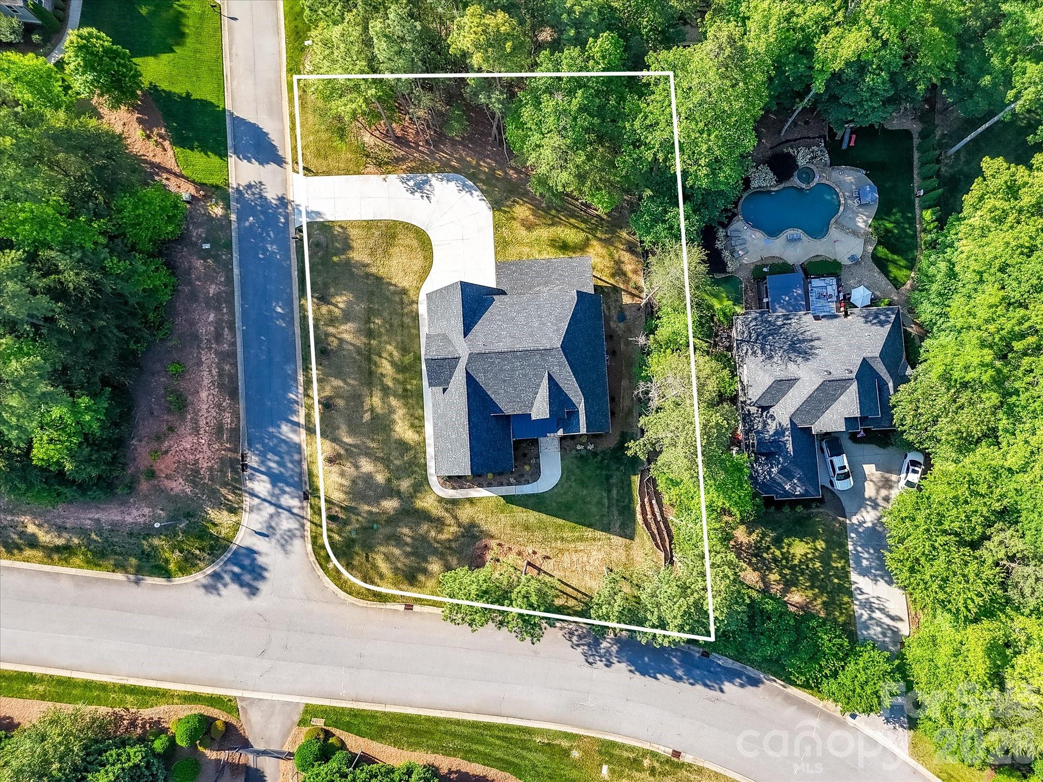 4609 Firethorn Court