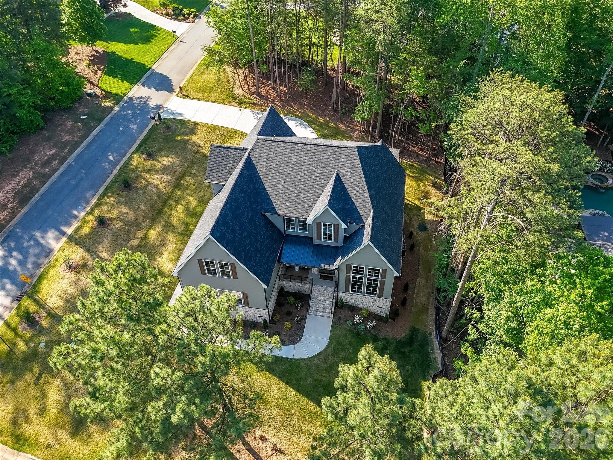4609 Firethorn Court