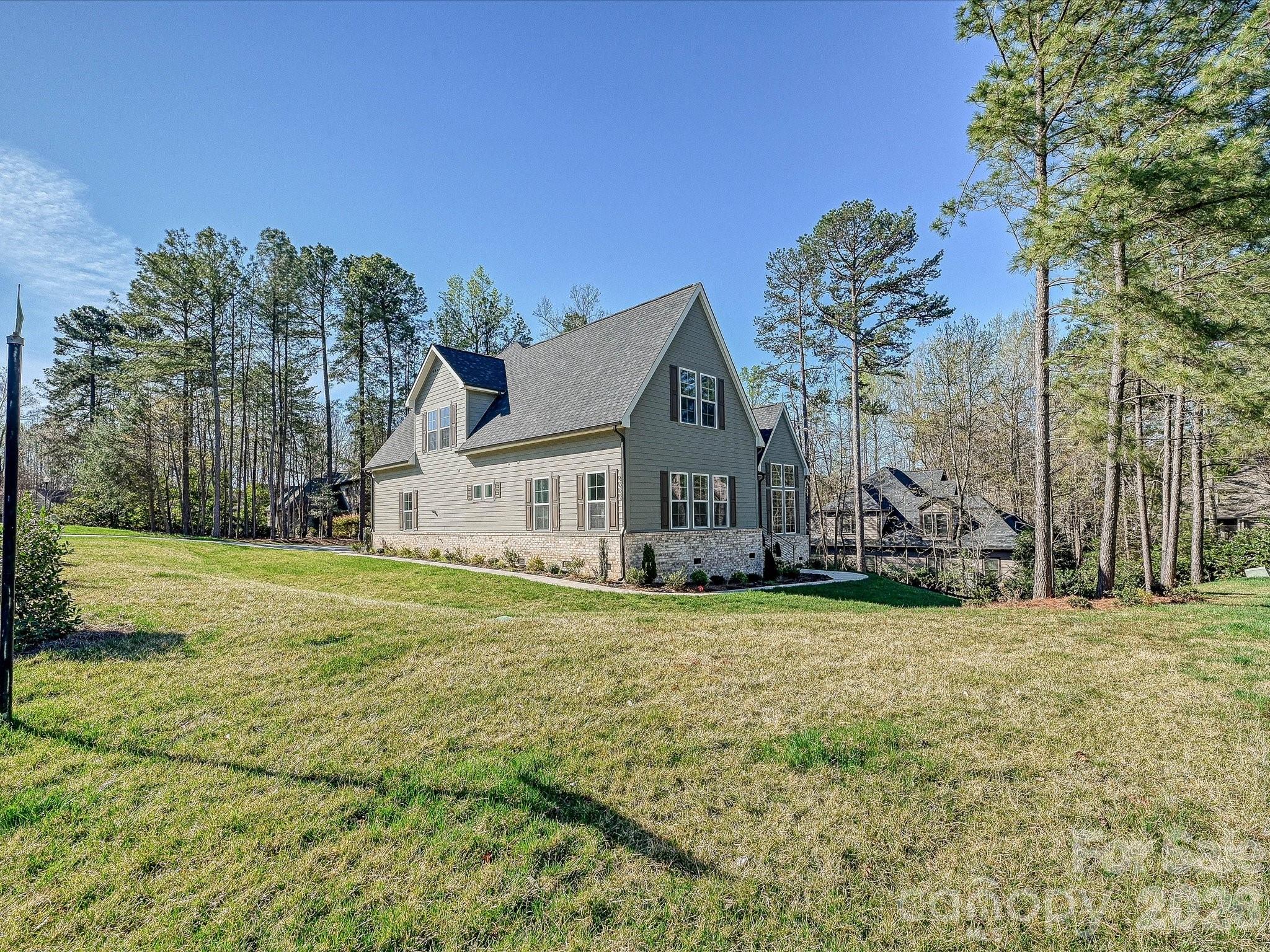 4609 Firethorn Court