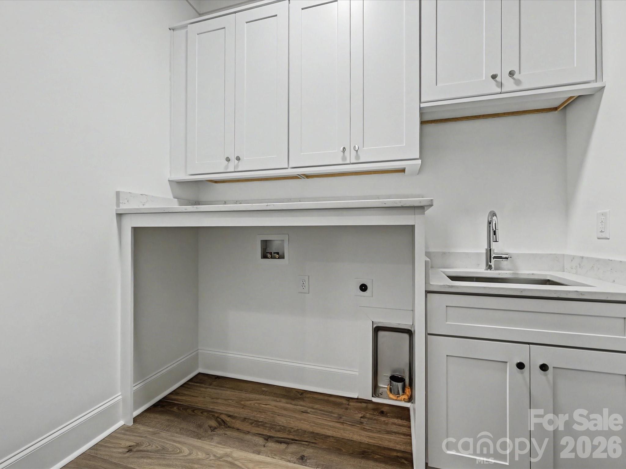 4609 Firethorn Court