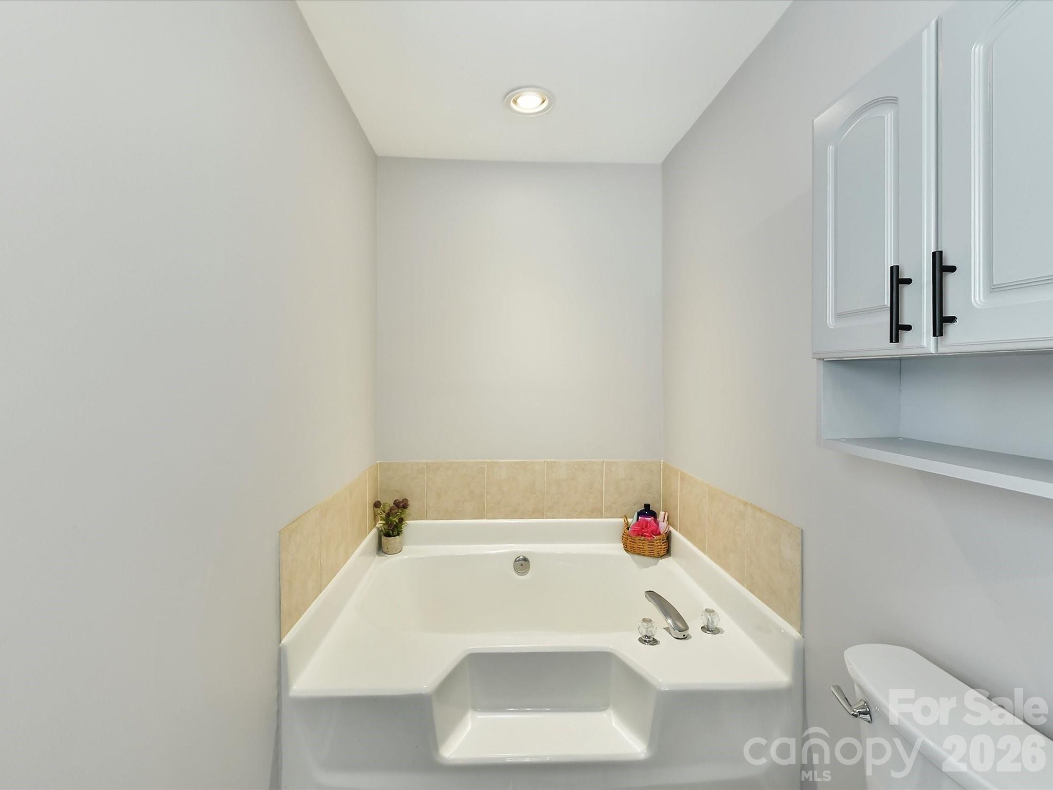 12305 Chickasaw Drive