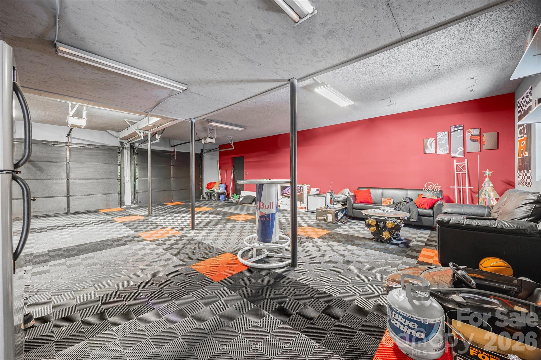 7142 Forest Hills Drive