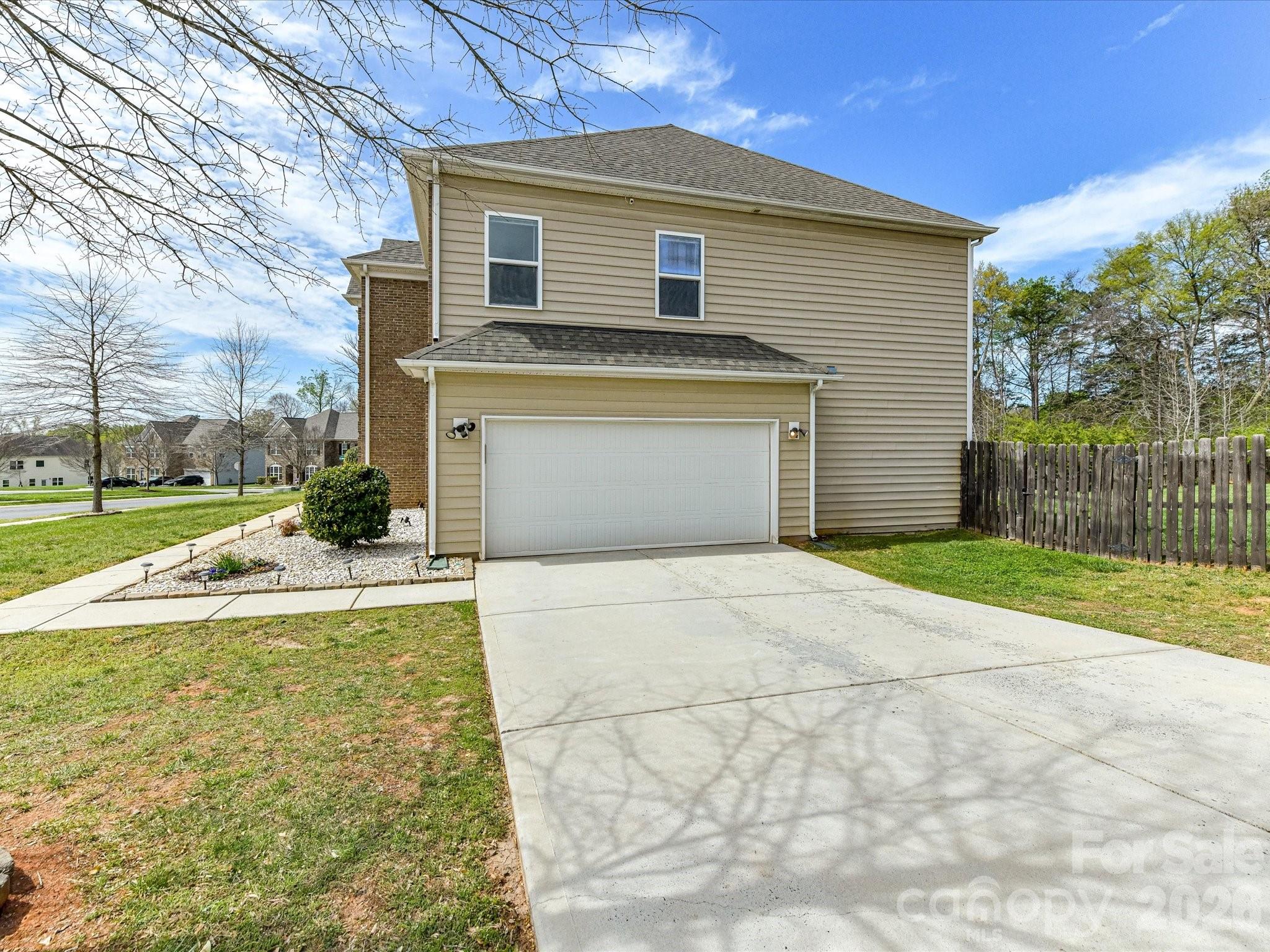 5304 Auburn Hill Lane