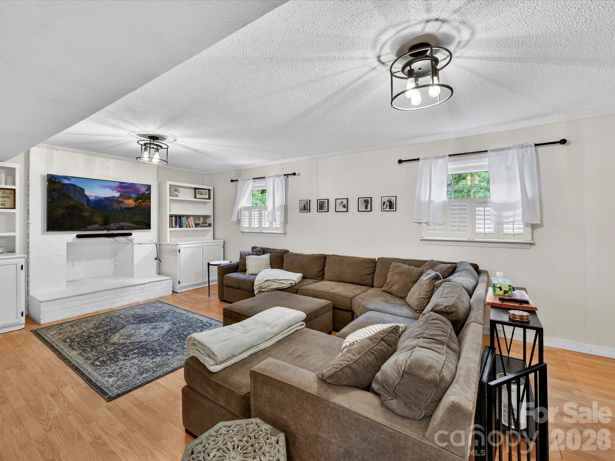 119 Cliffwood Circle