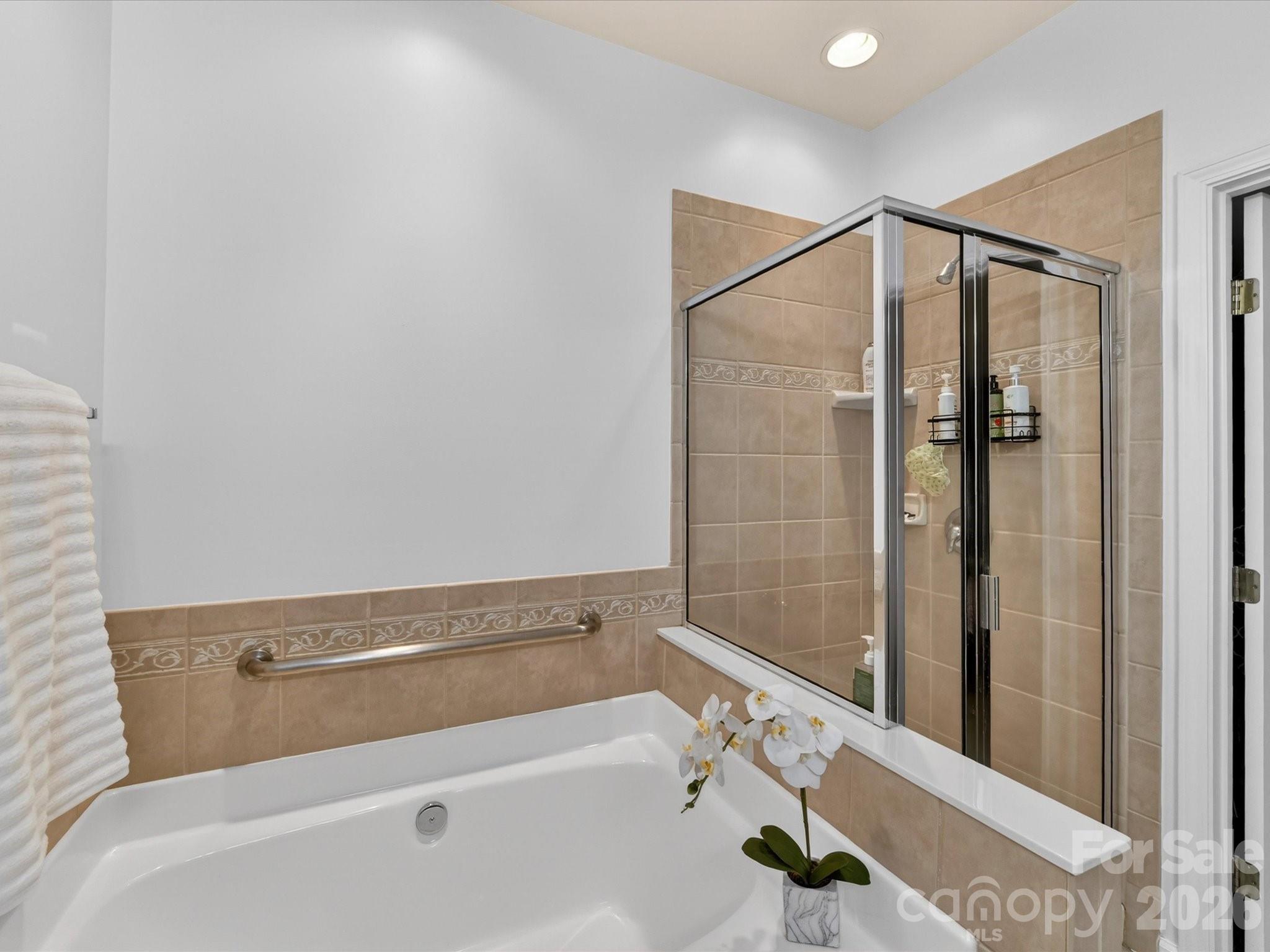 4237 Piccadilly Lane