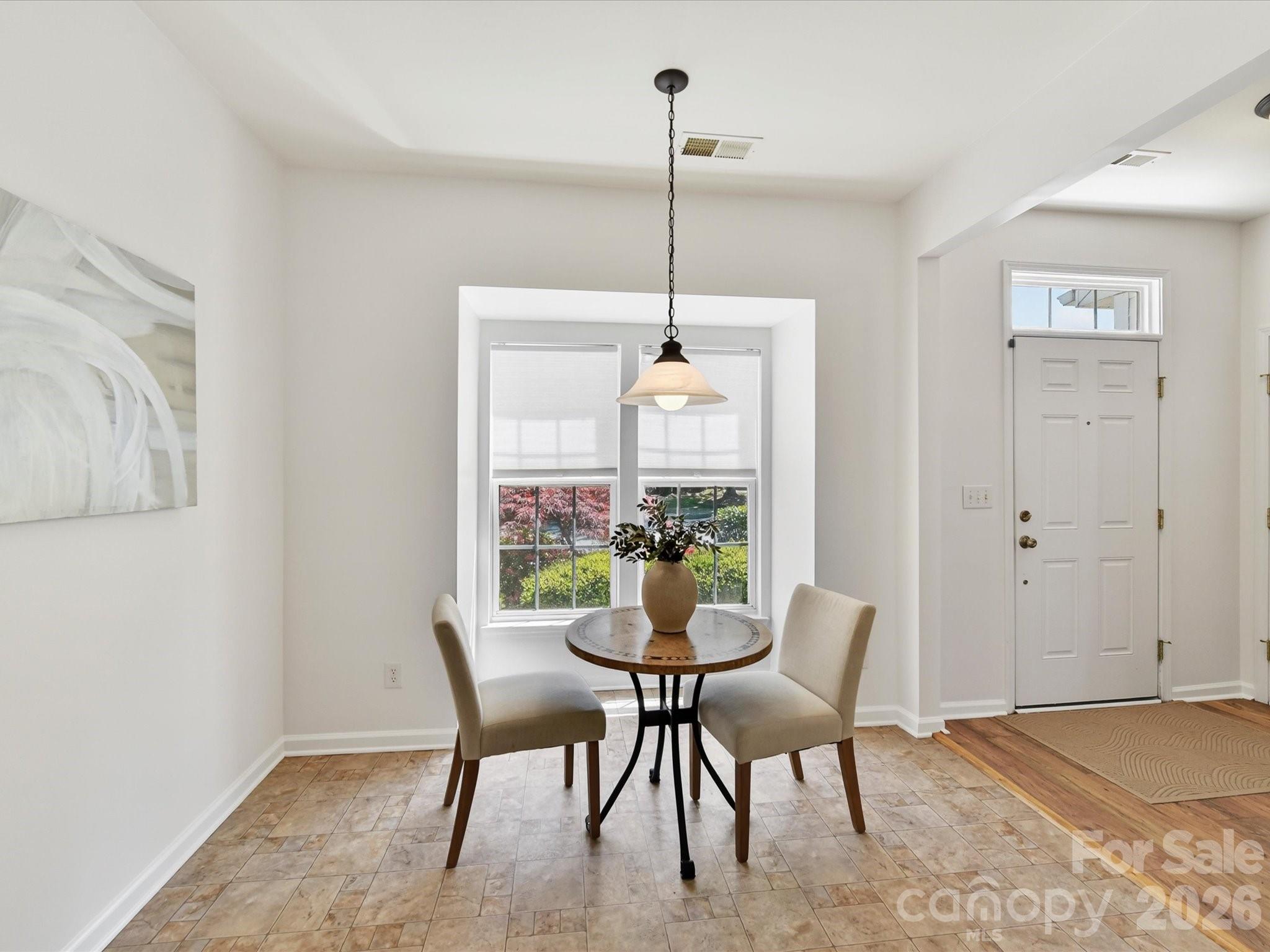 4237 Piccadilly Lane