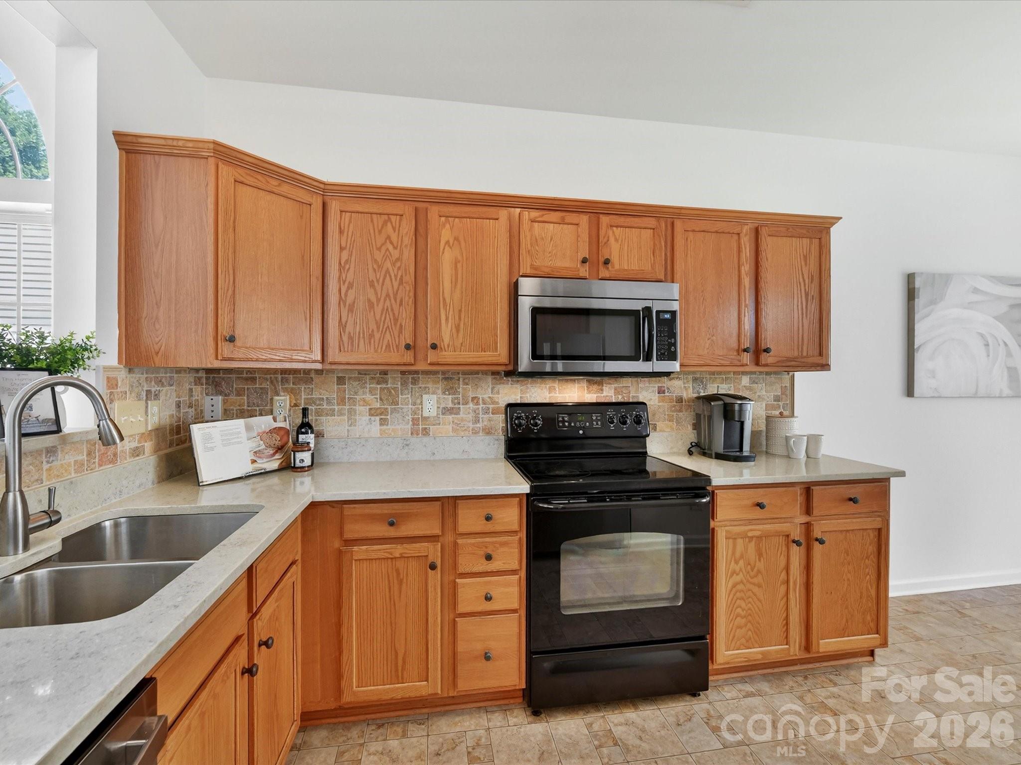 4237 Piccadilly Lane