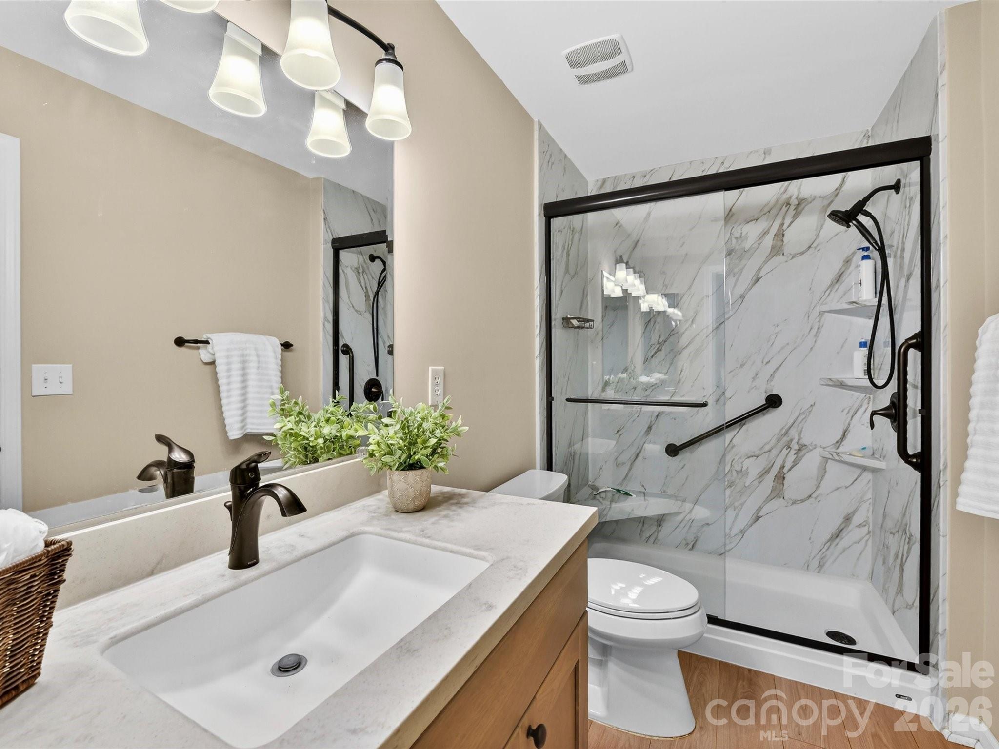 4237 Piccadilly Lane