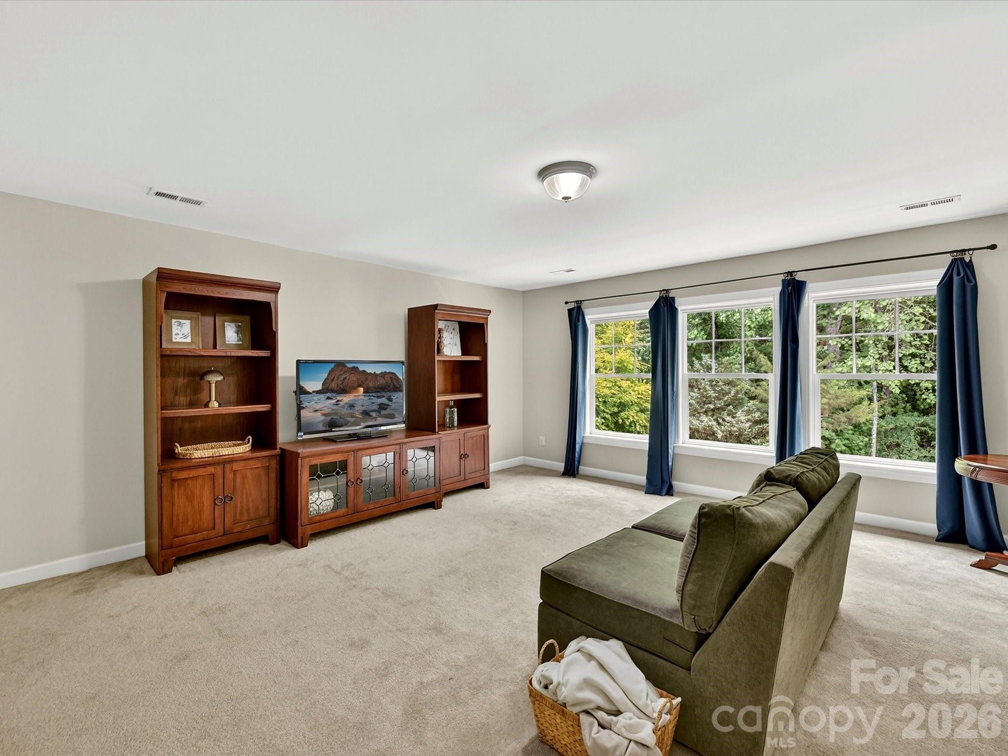 18721 The Commons Boulevard