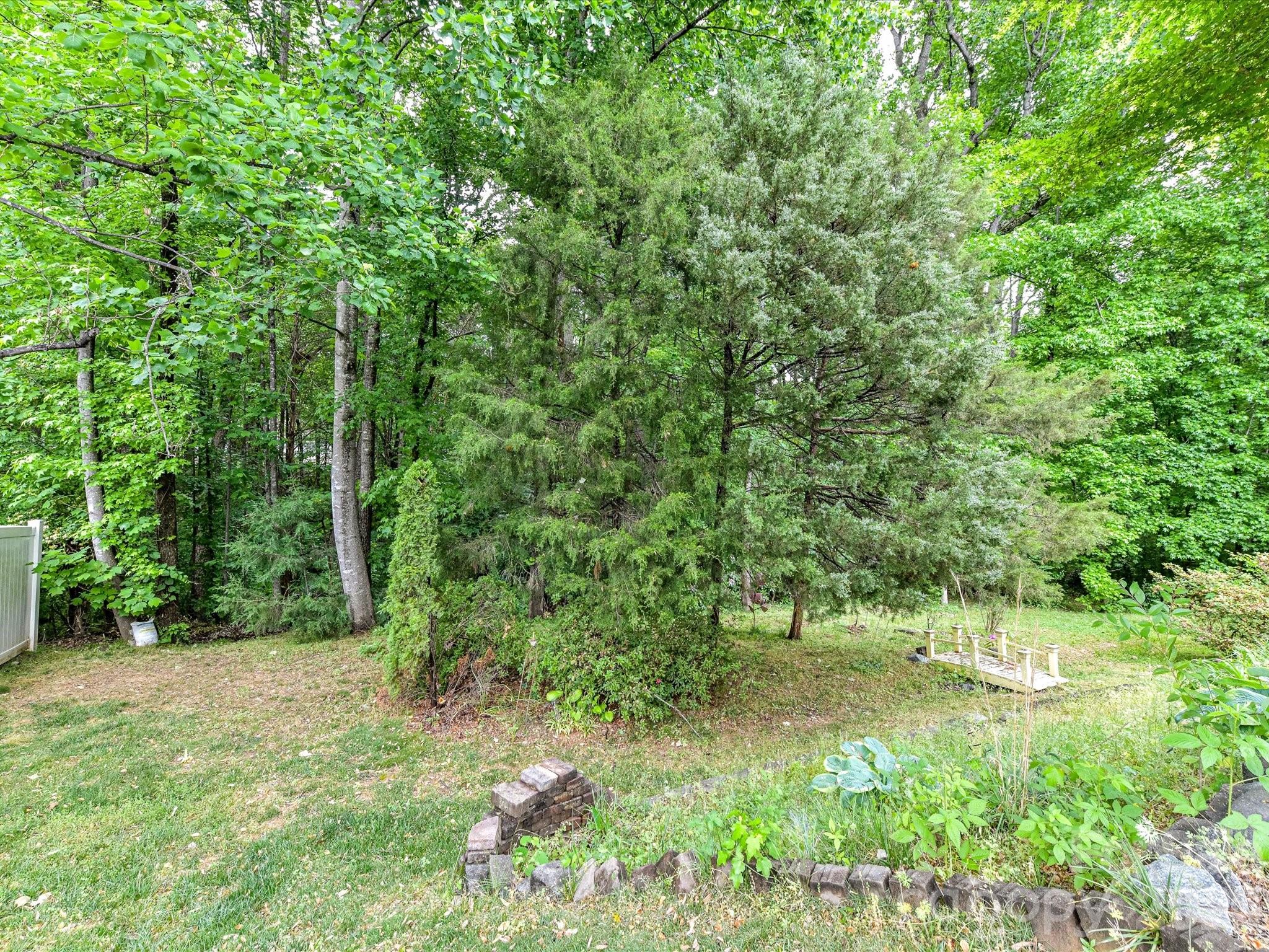 18721 The Commons Boulevard