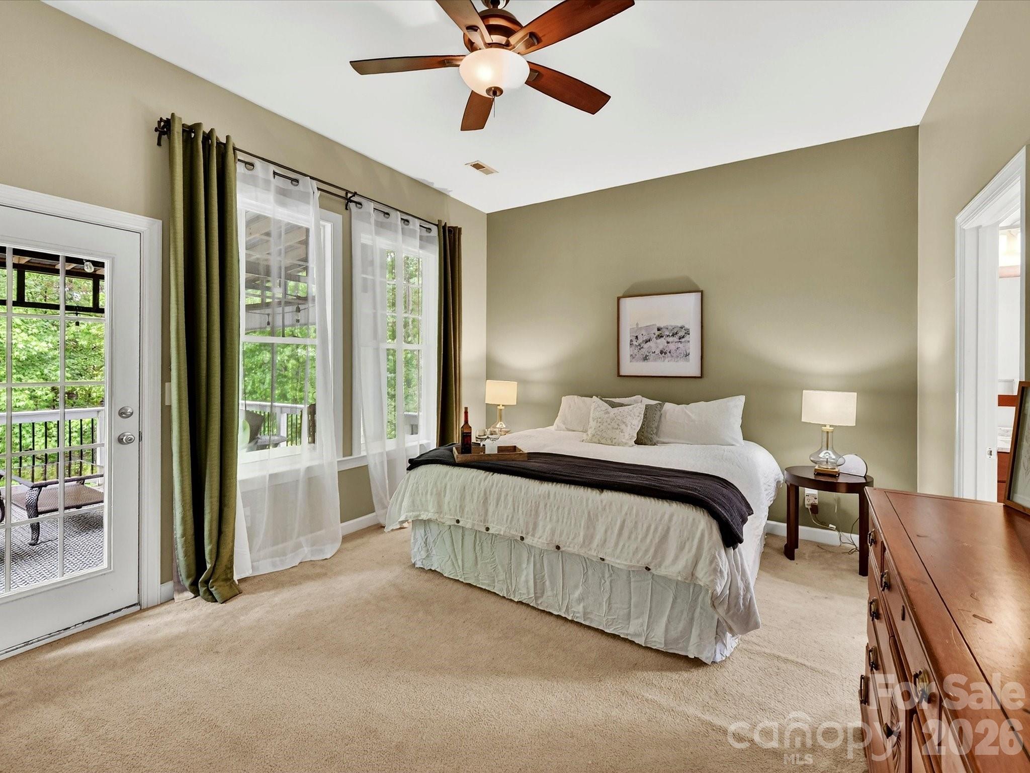 18721 The Commons Boulevard