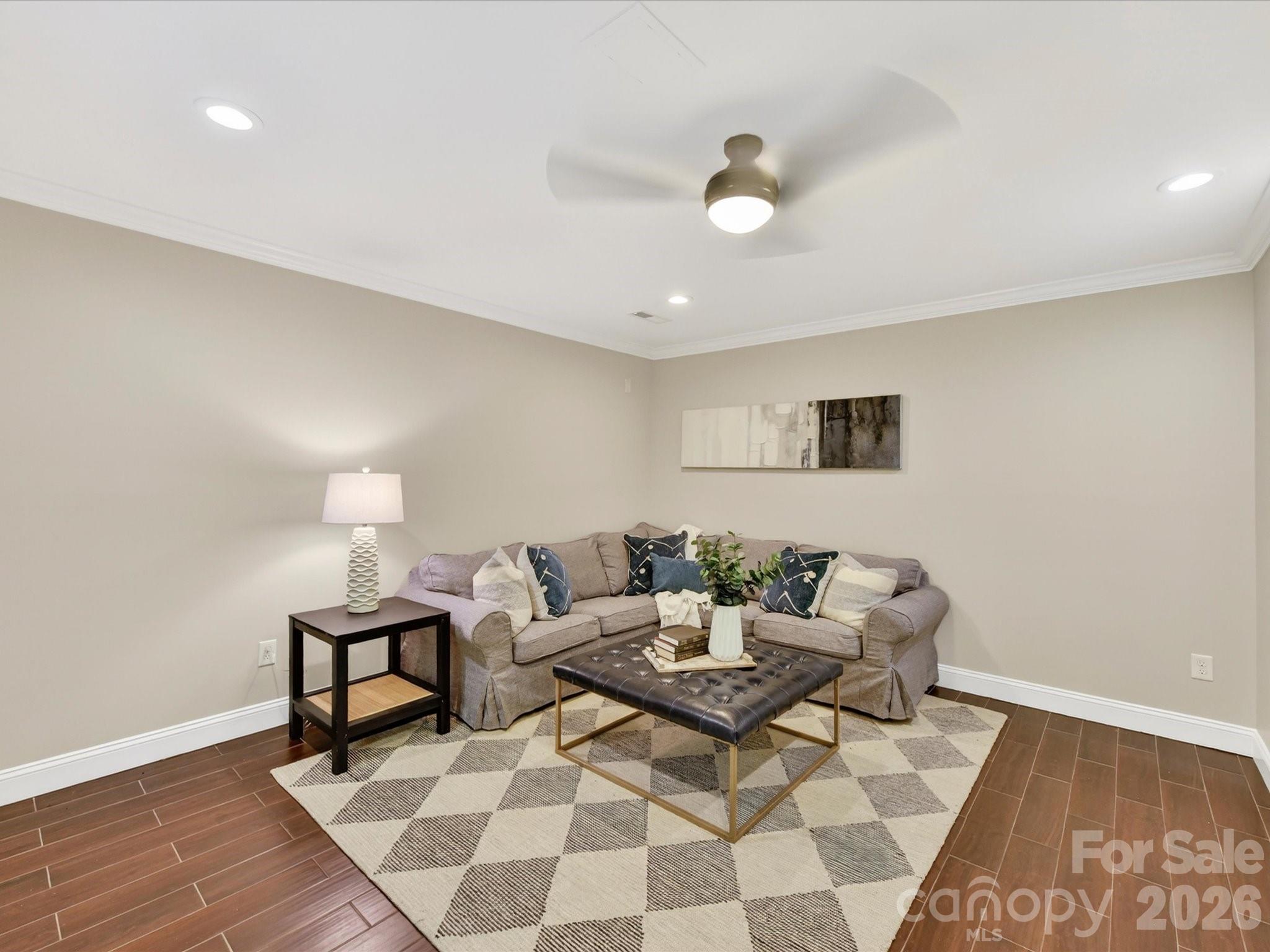 19040 Oakhurst Boulevard