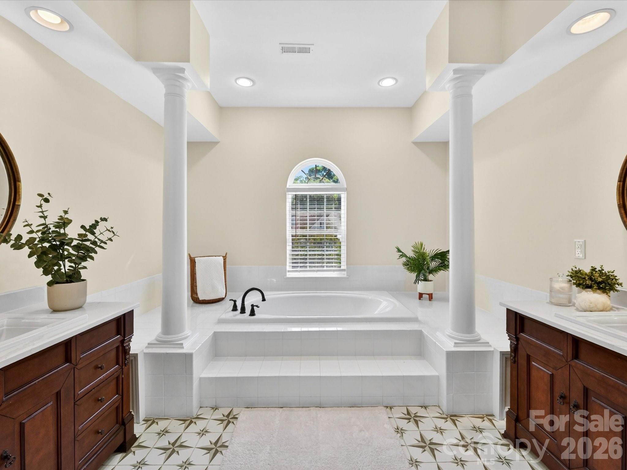 4179 Buckingham Drive