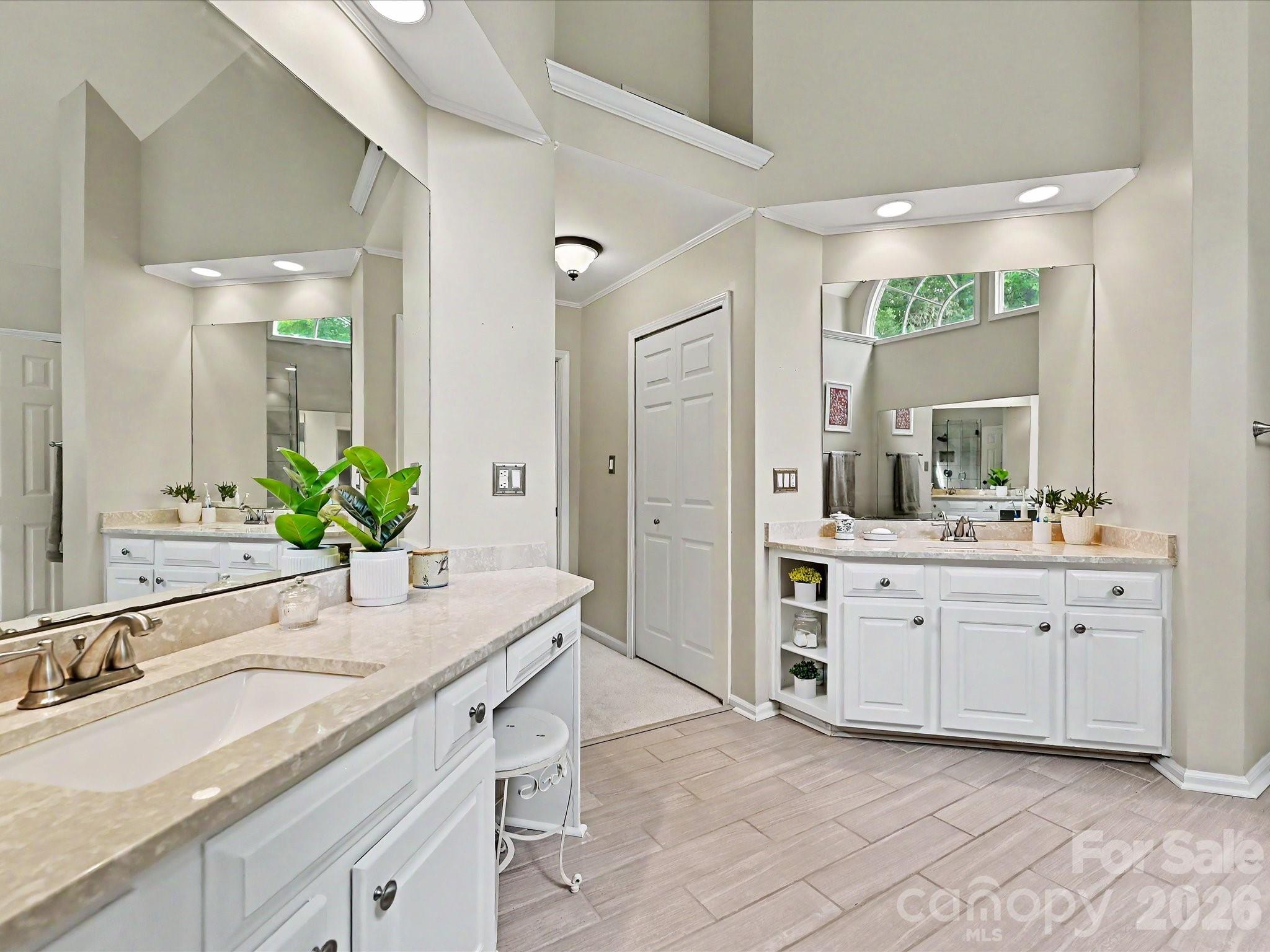 17405 Lynx Den Court