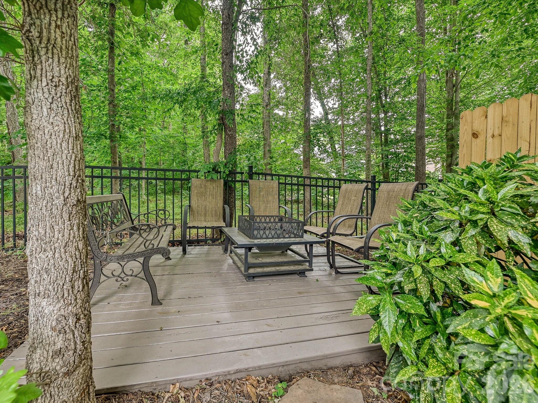 17405 Lynx Den Court