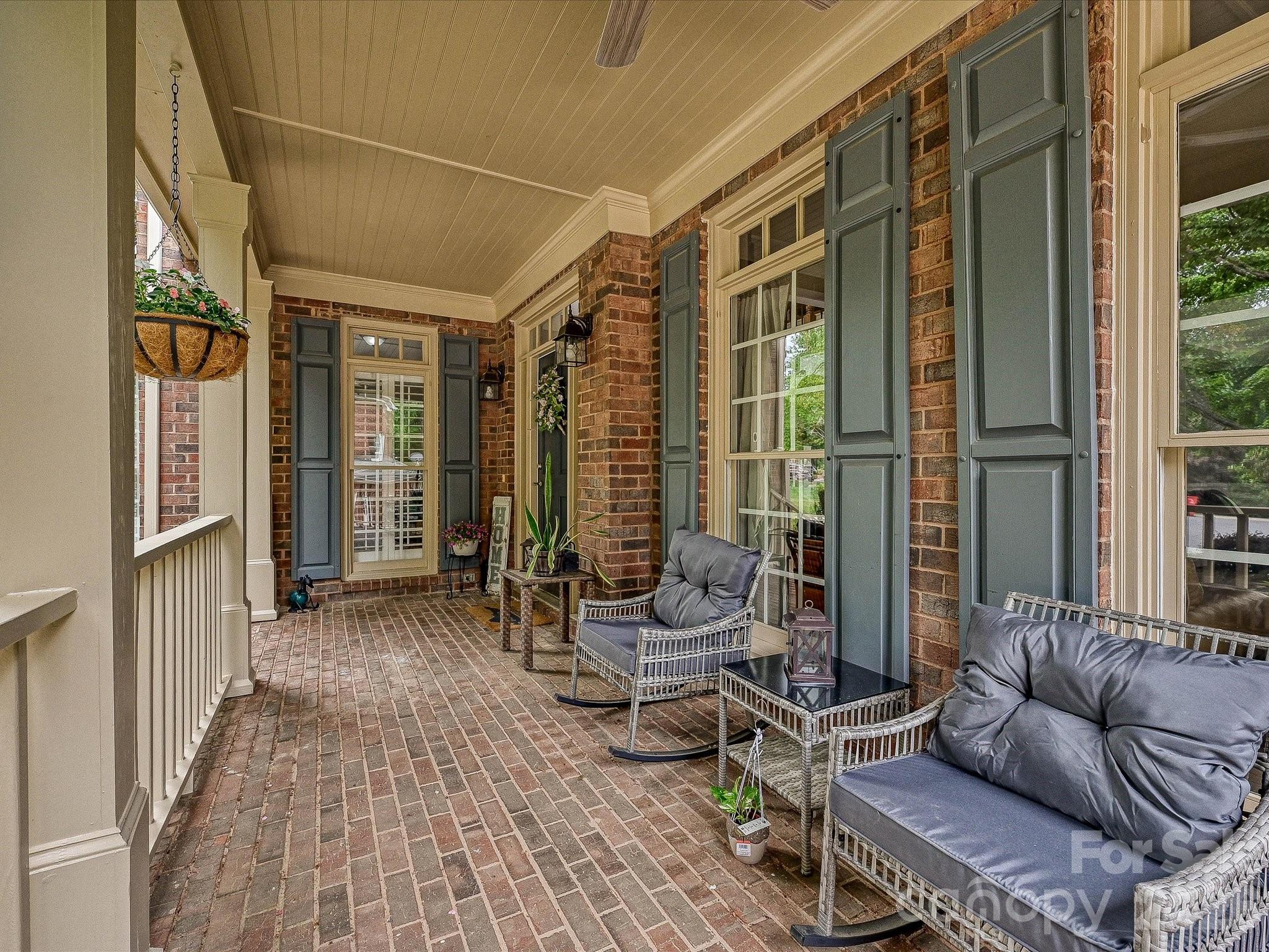 17405 Lynx Den Court