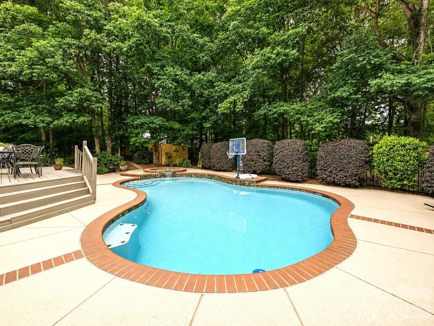 17405 Lynx Den Court
