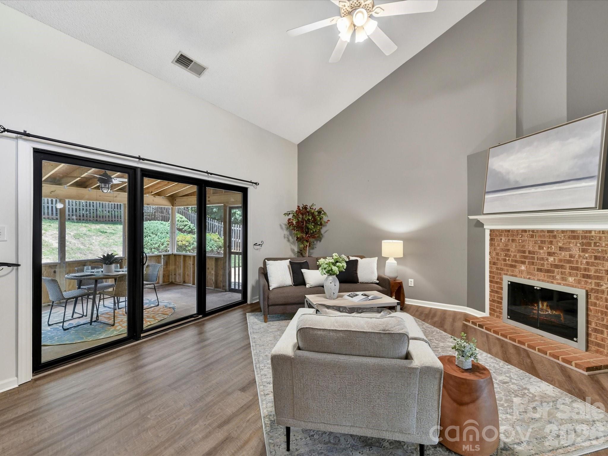 9518 Cedar River Road
