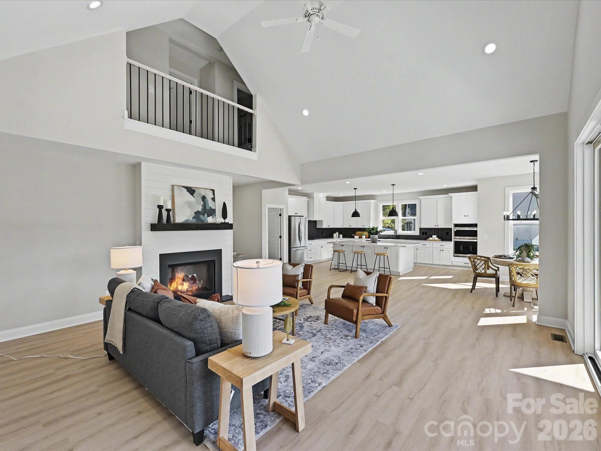 163 Lone Pine Road